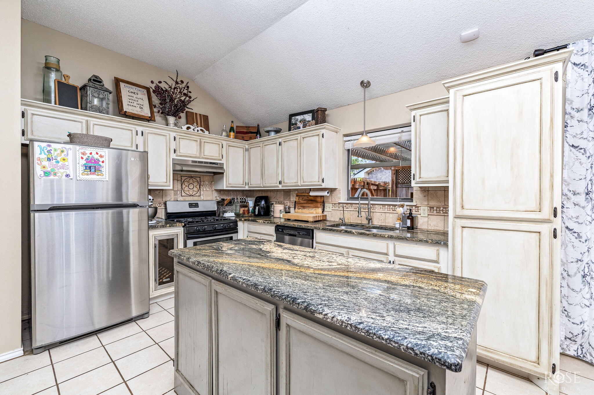 5818 Whitecastle Lane Property Photo 10