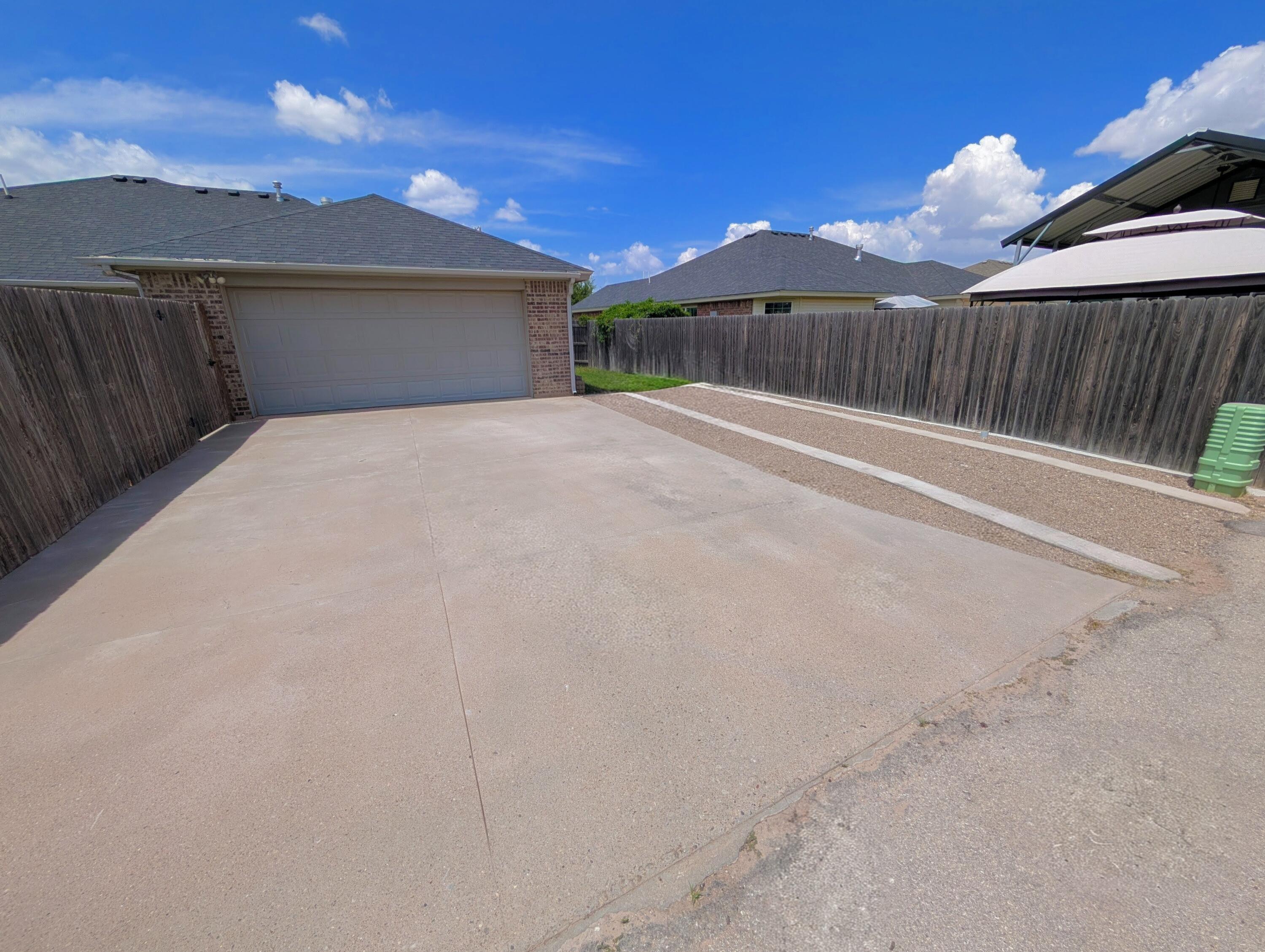 5022 Red Oak Lane Property Photo 32