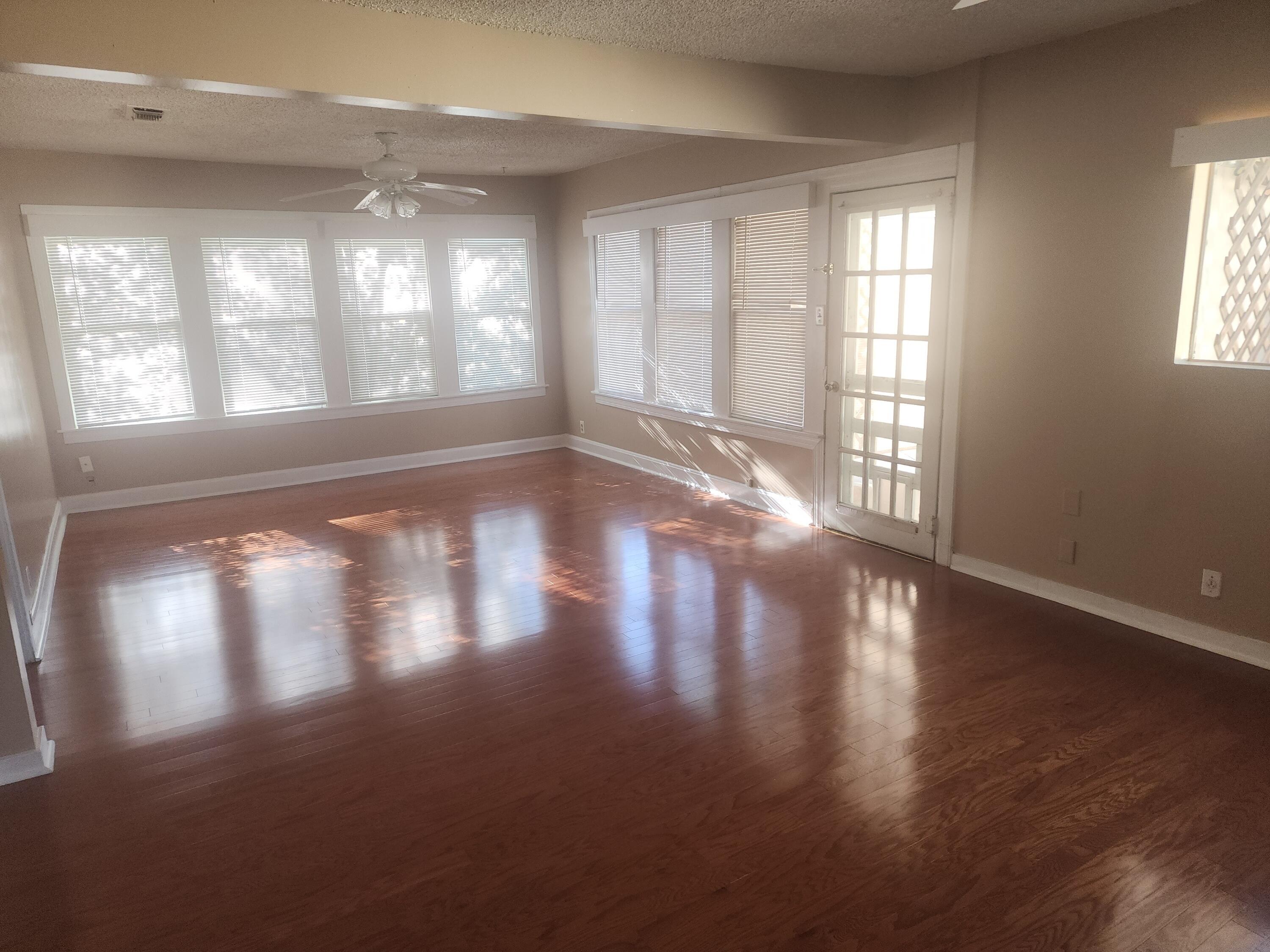 1817 W Avenue J Property Photo 5