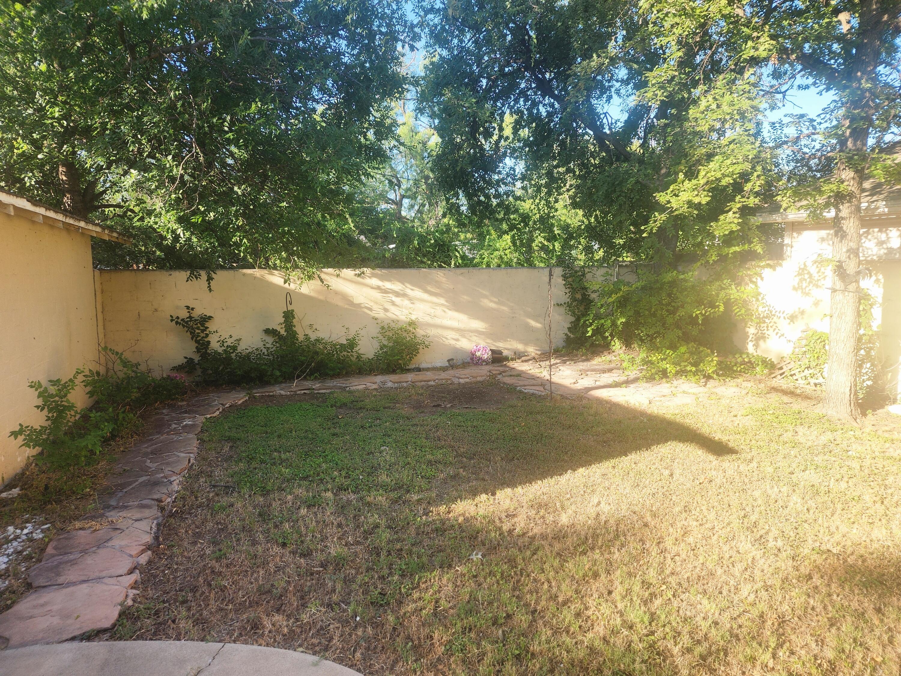 1817 W Avenue J Property Photo 18