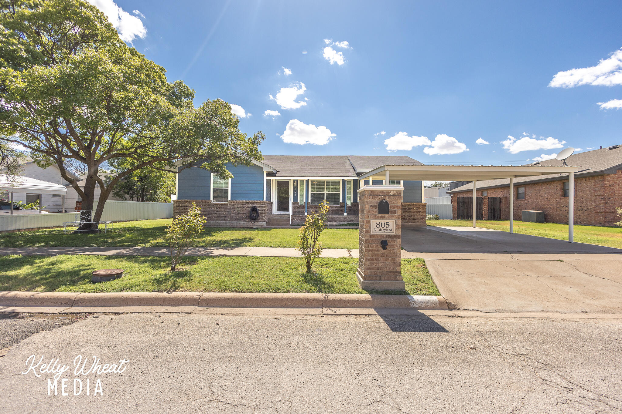 805 N Maryland Avenue Property Photo 1