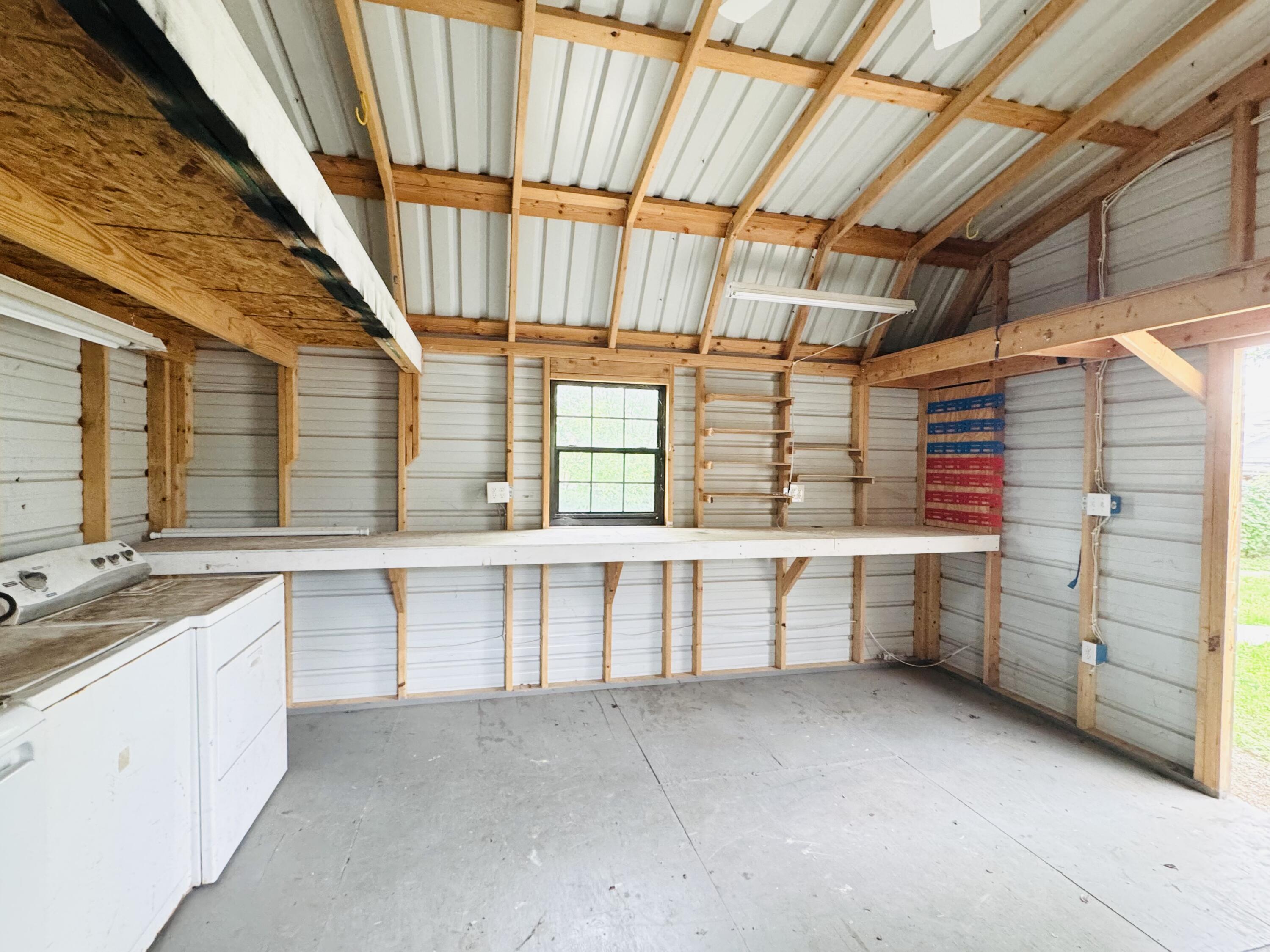 1510 E Harris Avenue Property Photo 14