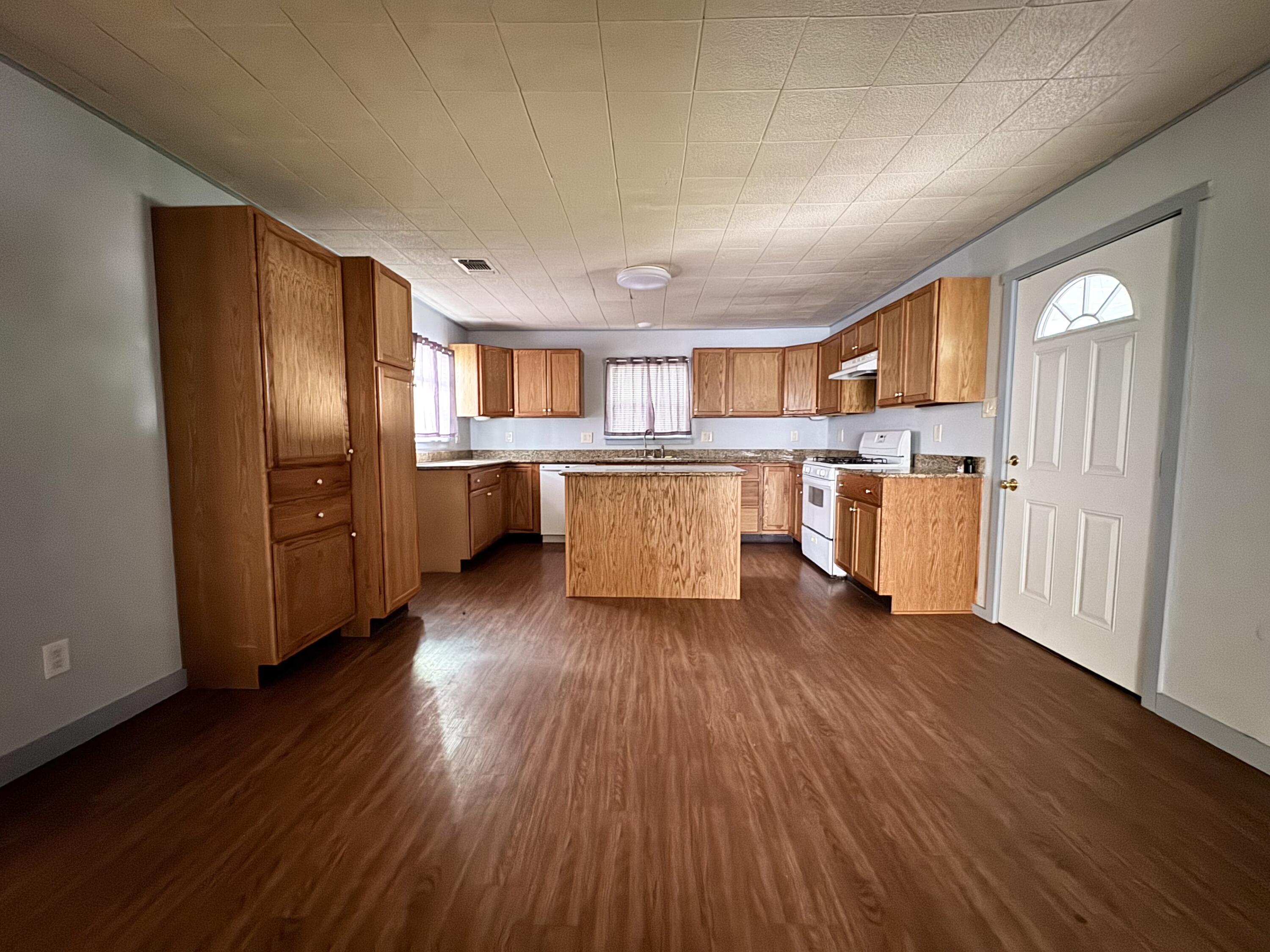 1510 E Harris Avenue Property Photo 29