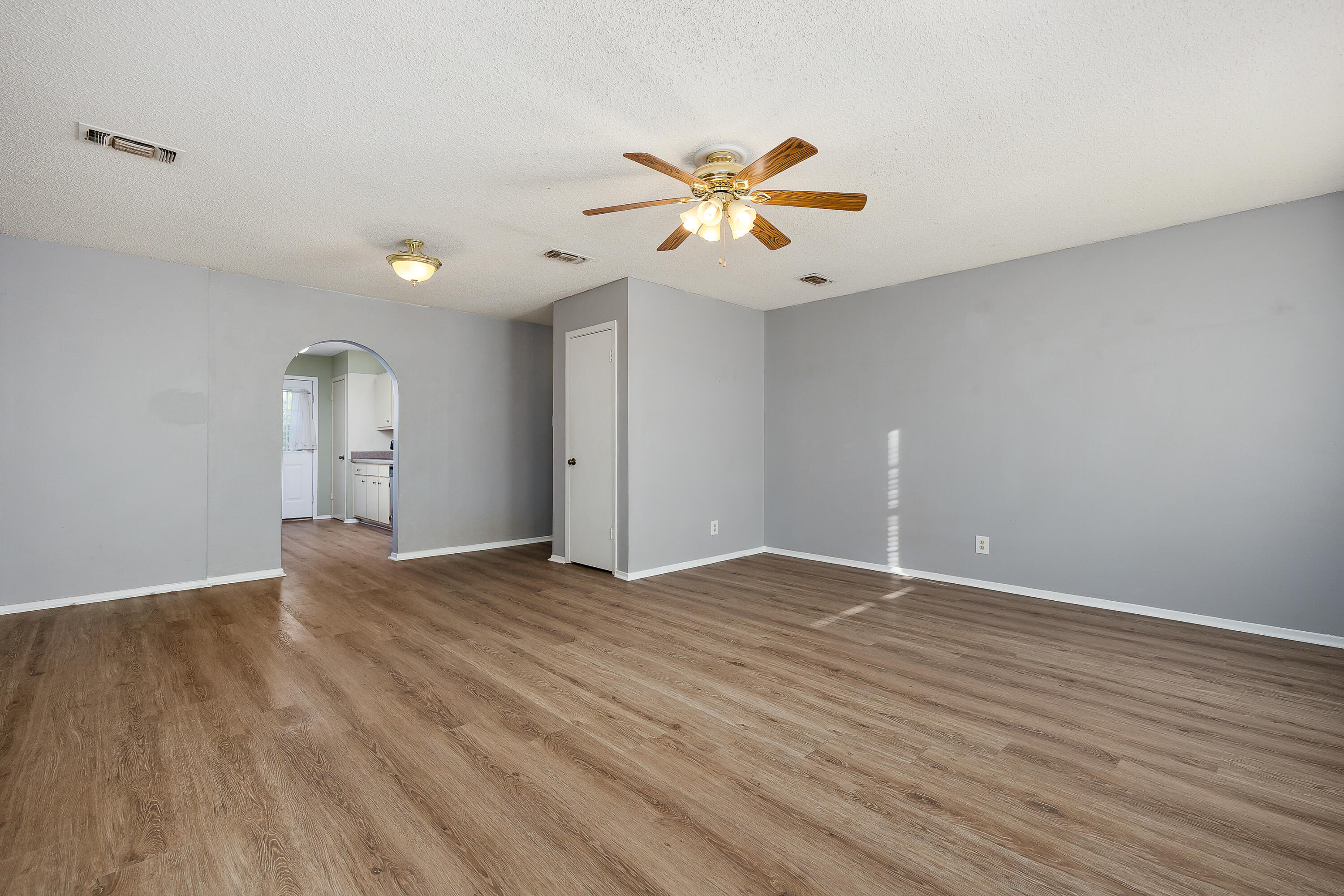144 Stoneham Street Property Photo 3