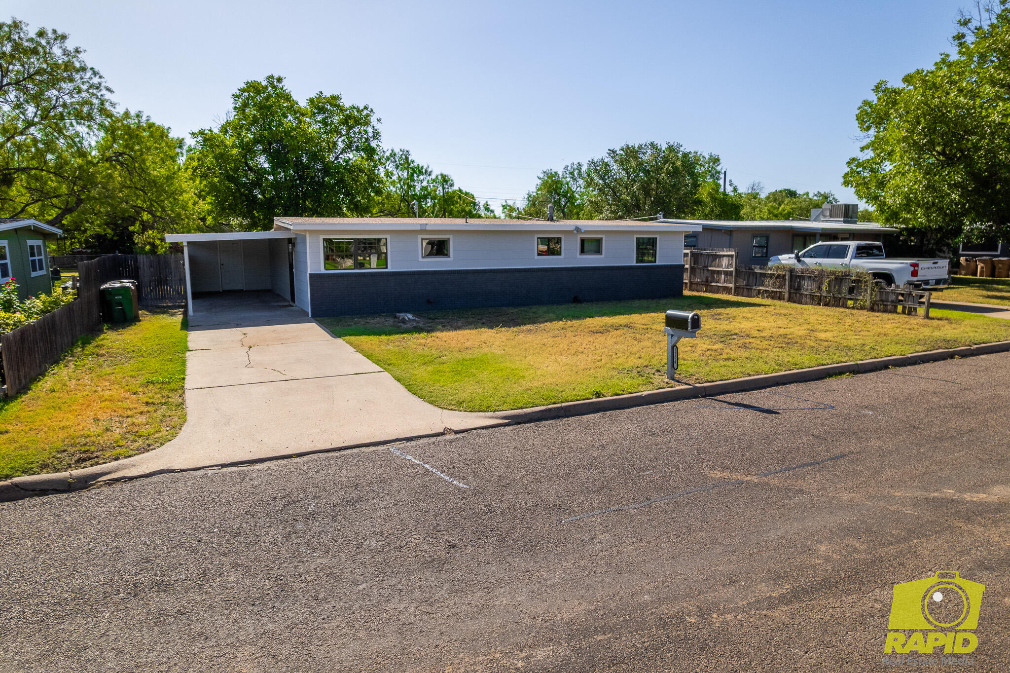 1104 Clairmont Street Property Photo 40