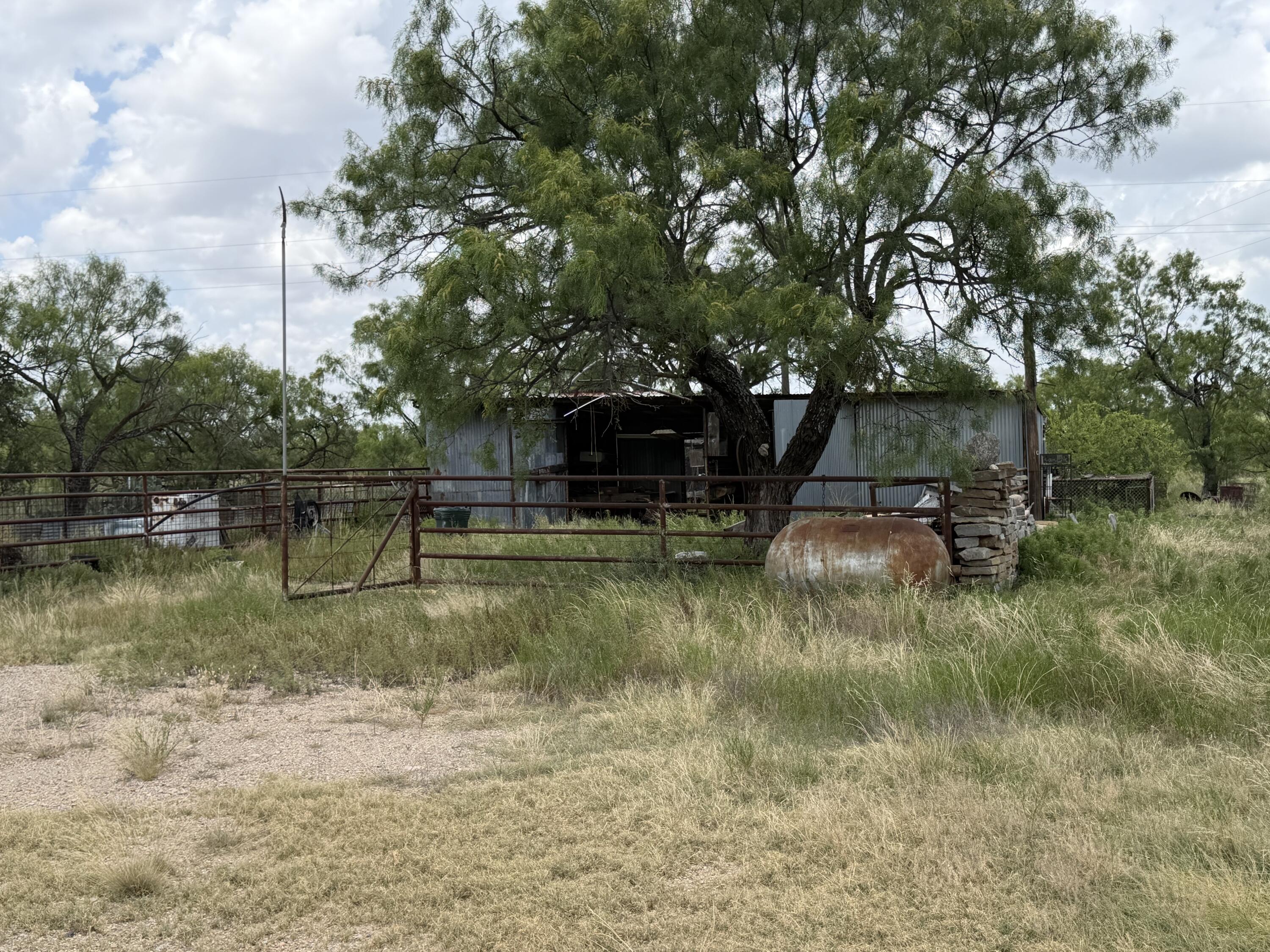 502 County Road 414 Property Photo 3