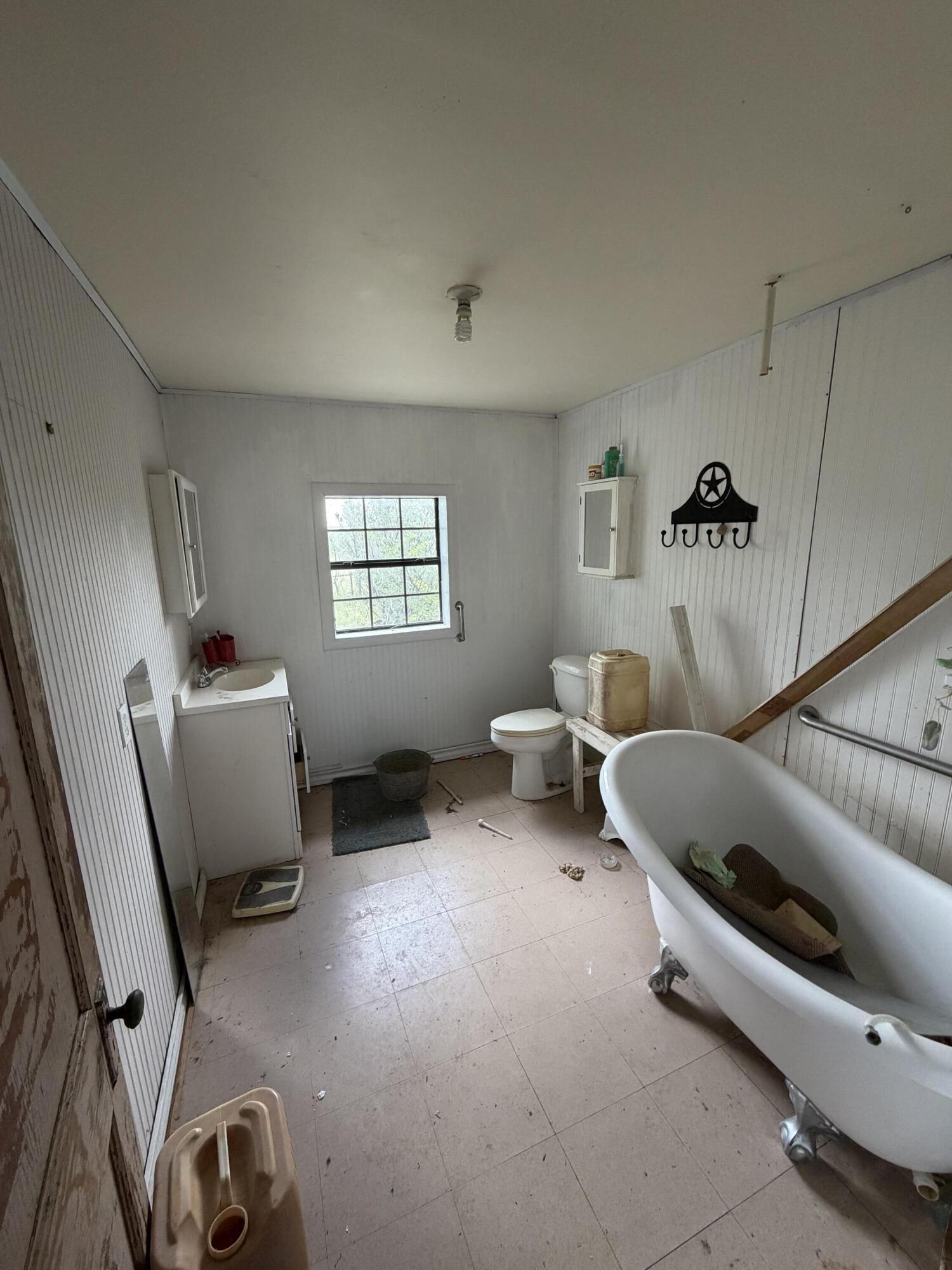 502 County Road 414 Property Photo 8