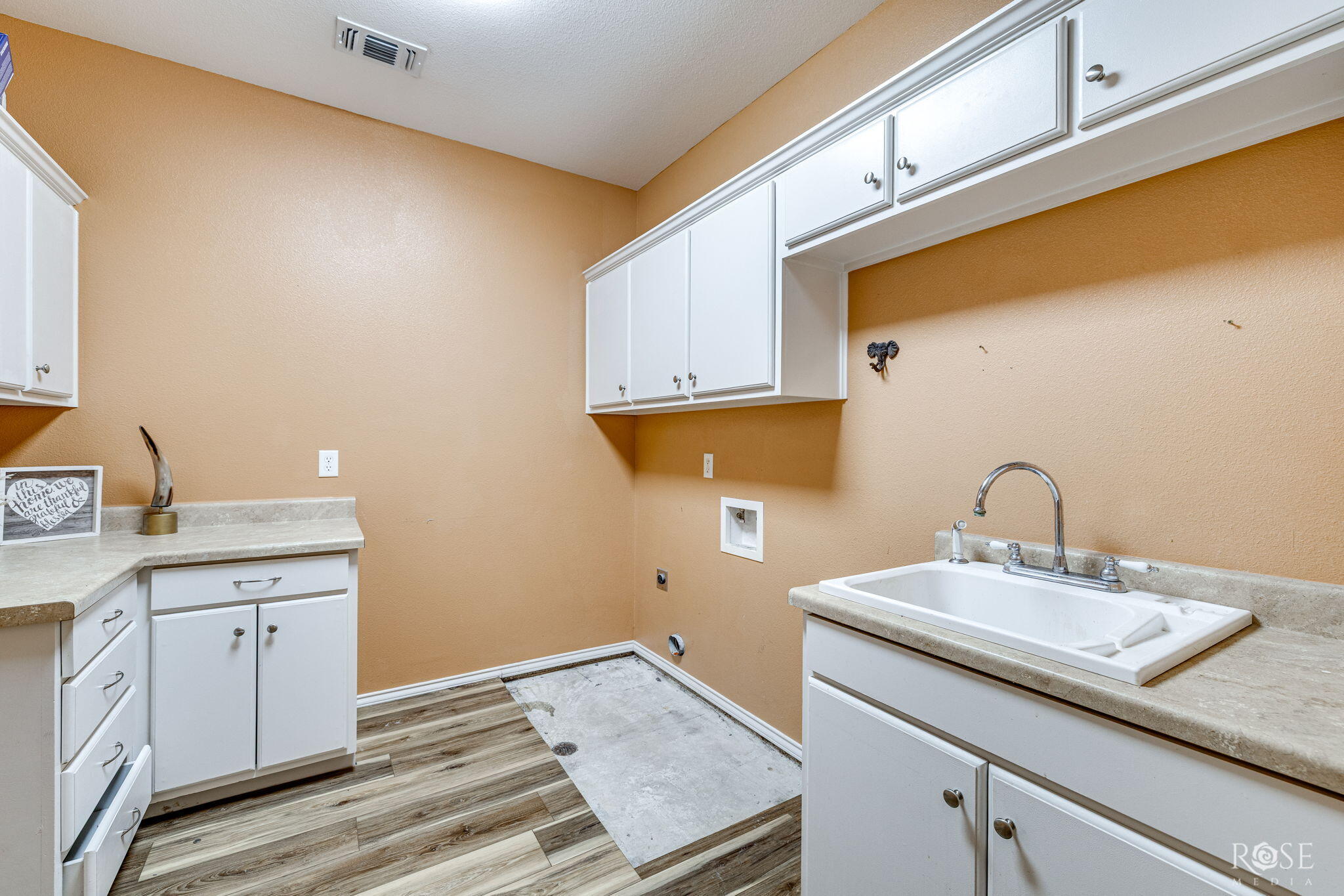 1617 Stonebridge Drive Property Photo 40