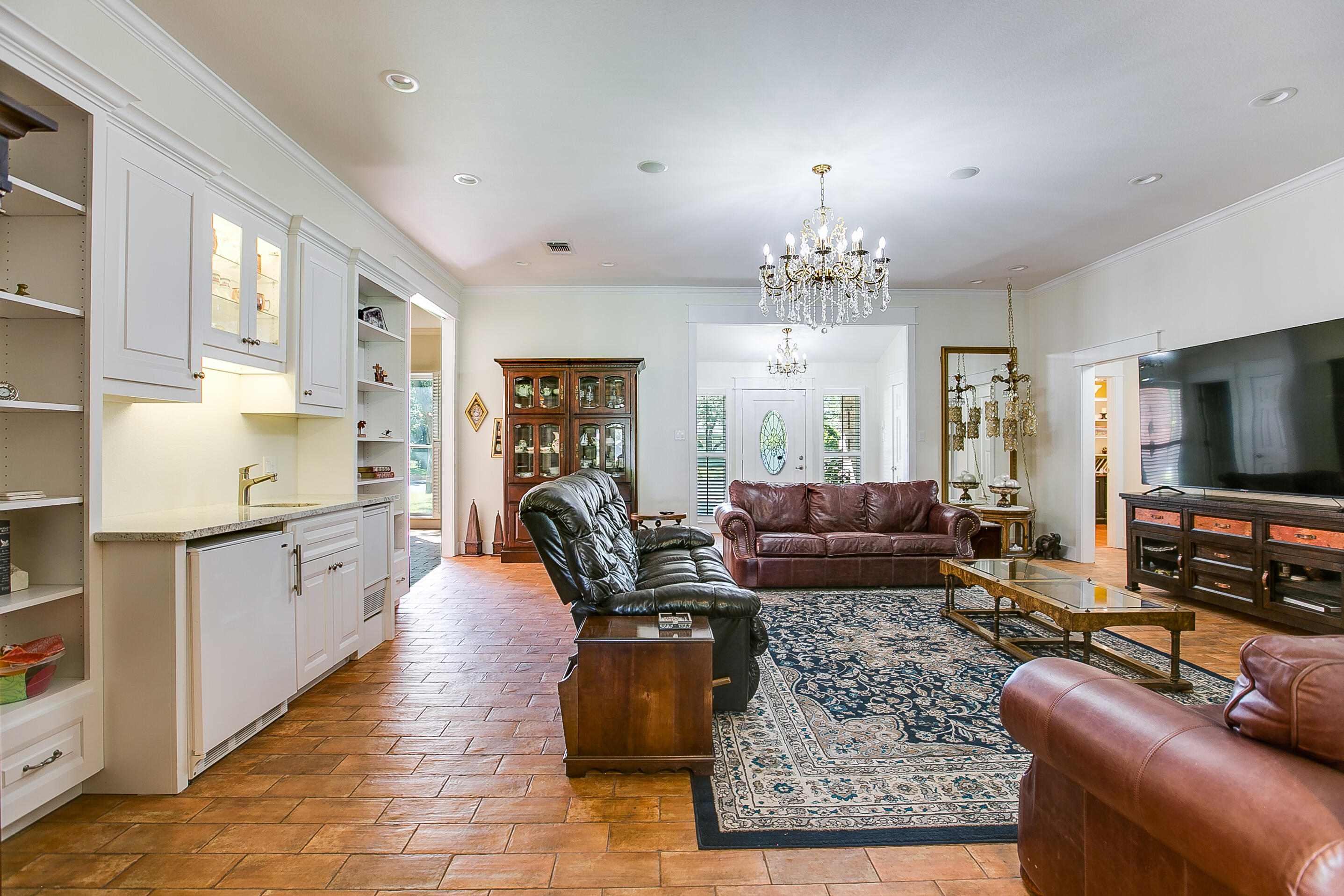 5301 Beverly Drive Property Photo 10