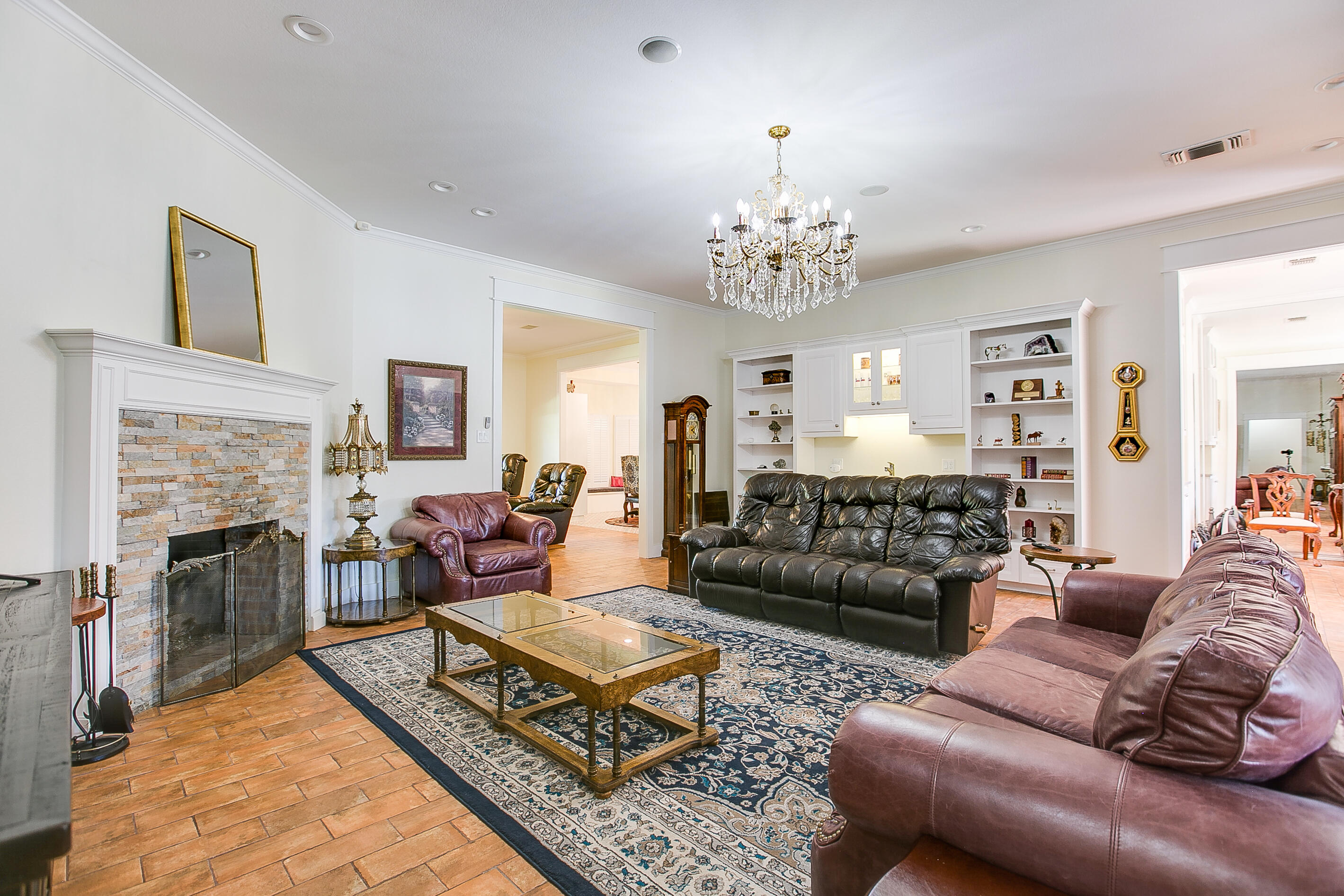 5301 Beverly Drive Property Photo 11
