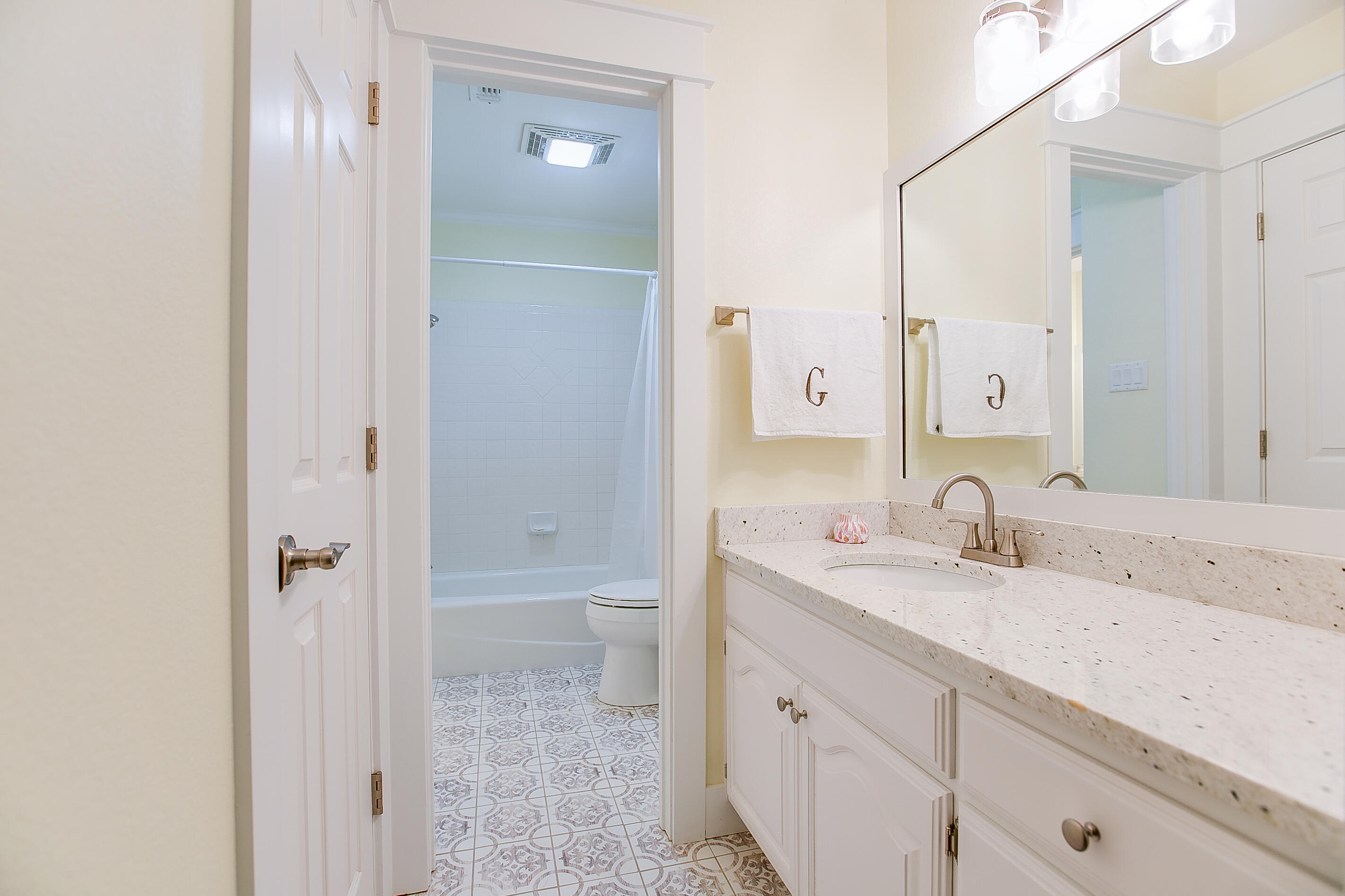 5301 Beverly Drive Property Photo 37