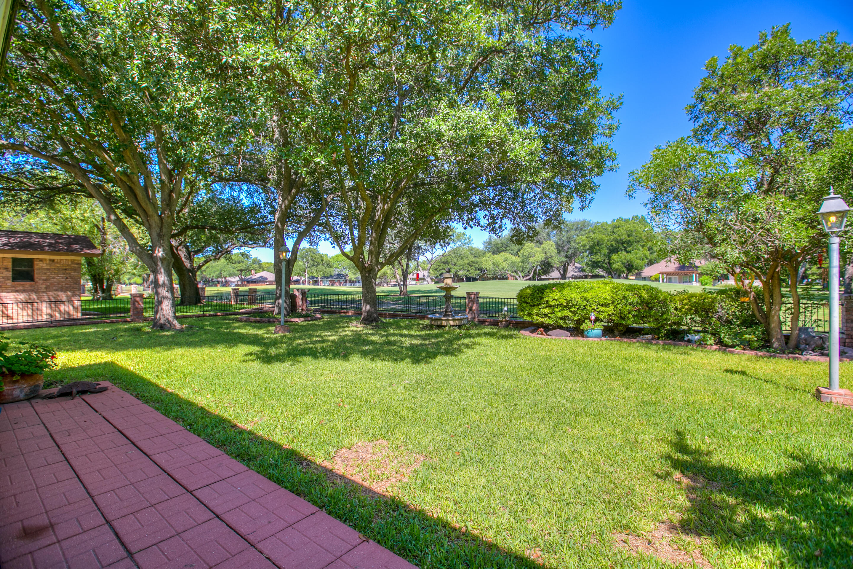 5301 Beverly Drive Property Photo 44