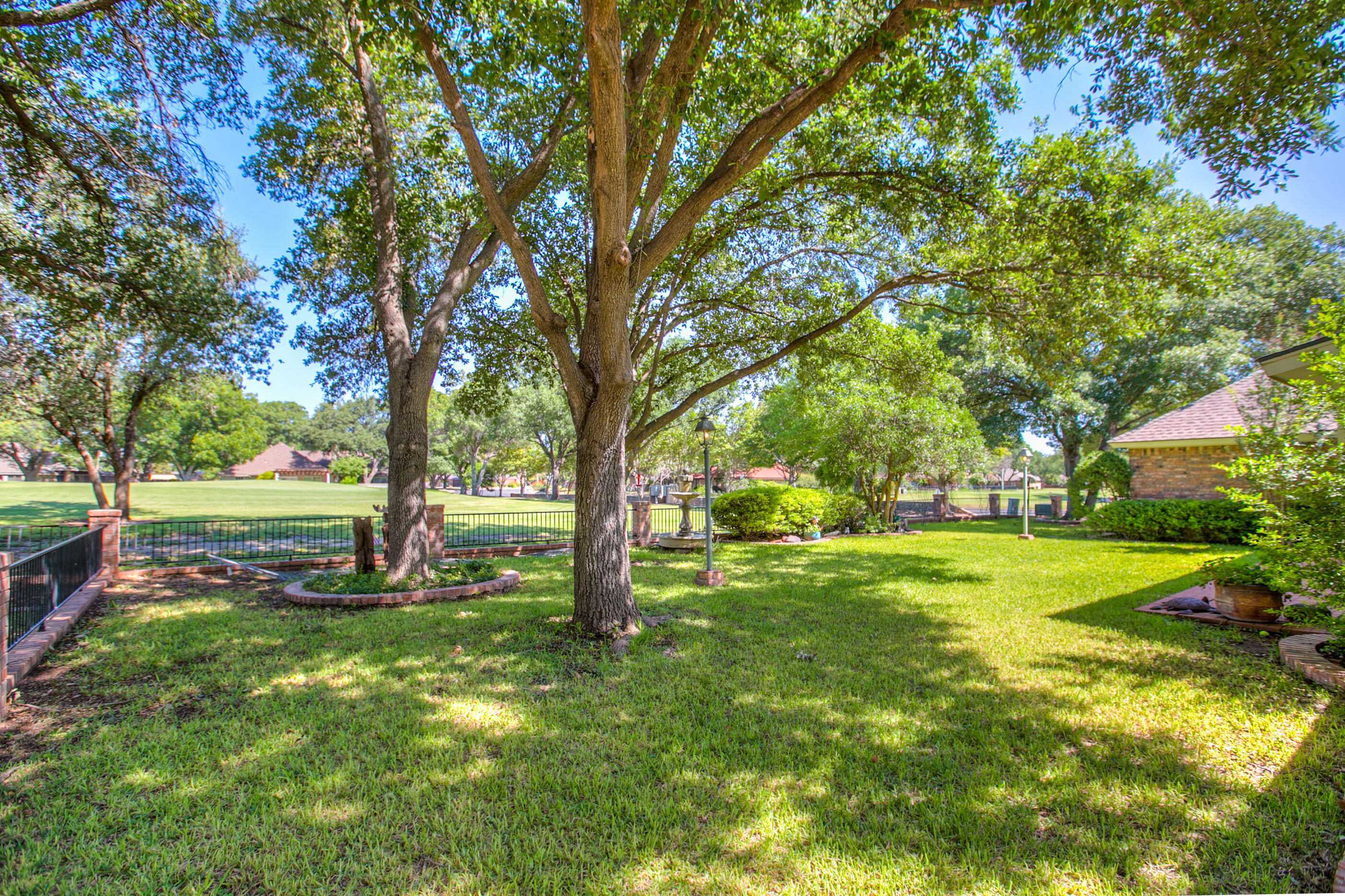 5301 Beverly Drive Property Photo 45
