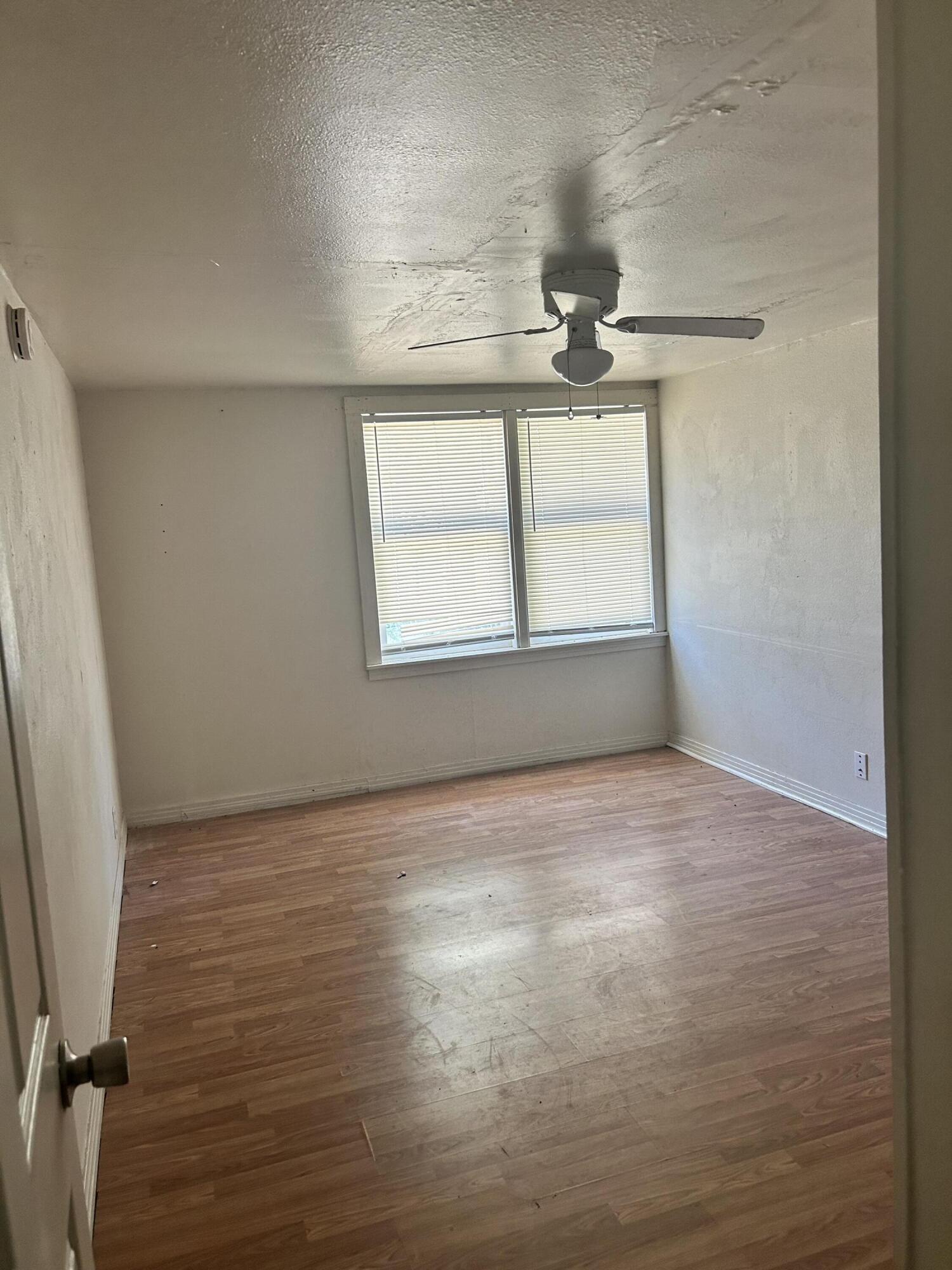 1306 State Street Property Photo 7