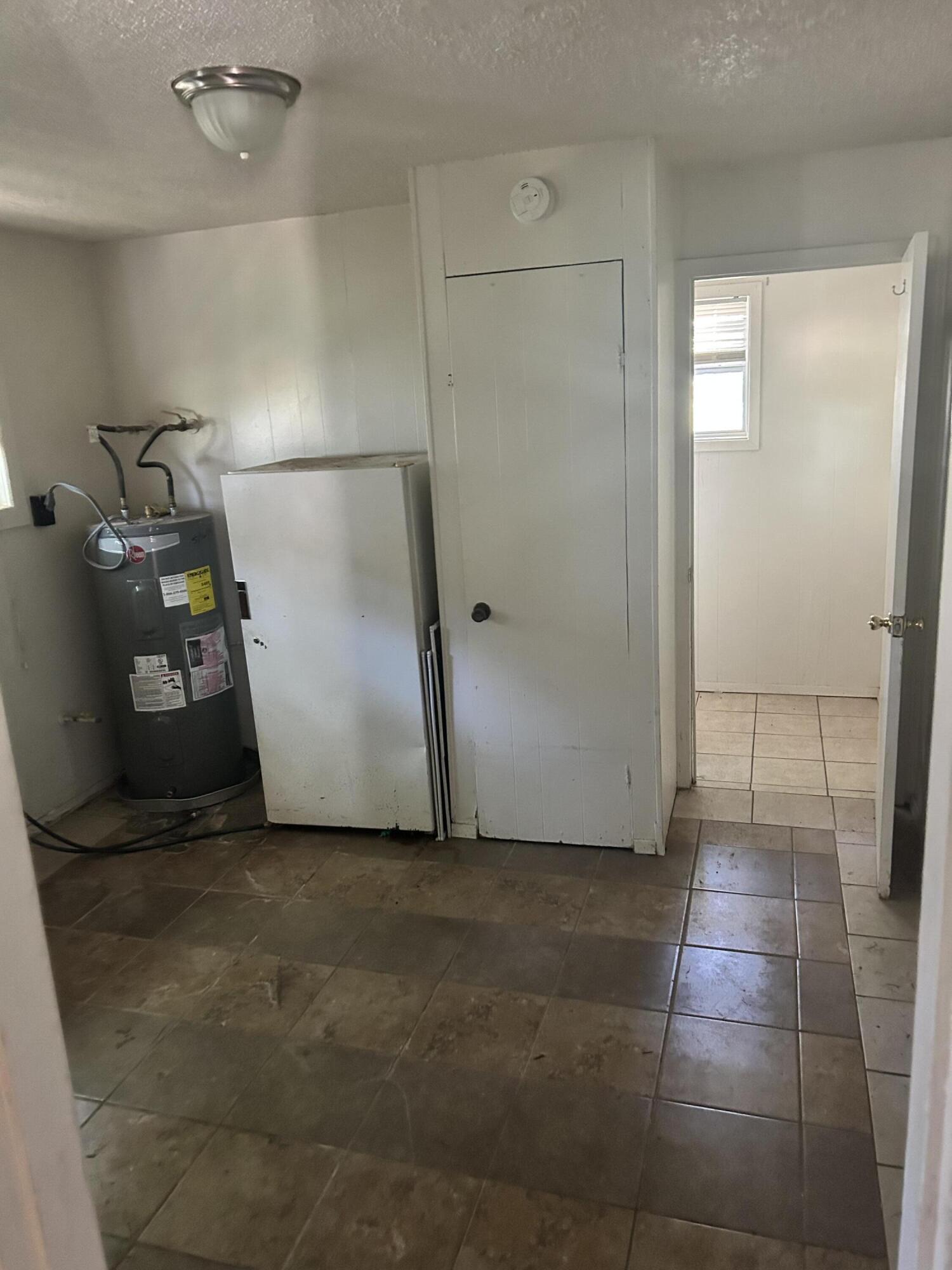 1306 State Street Property Photo 9