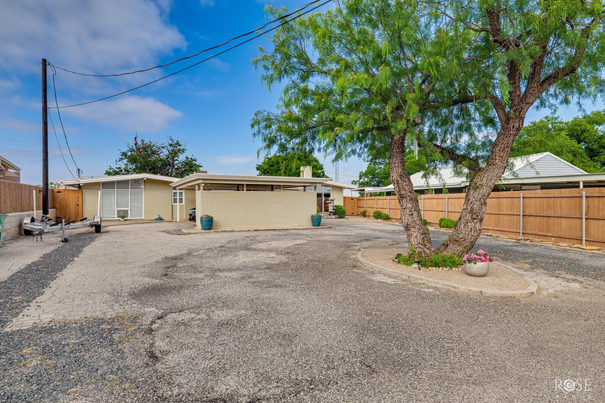3005 Red Bluff Circle Property Photo 4