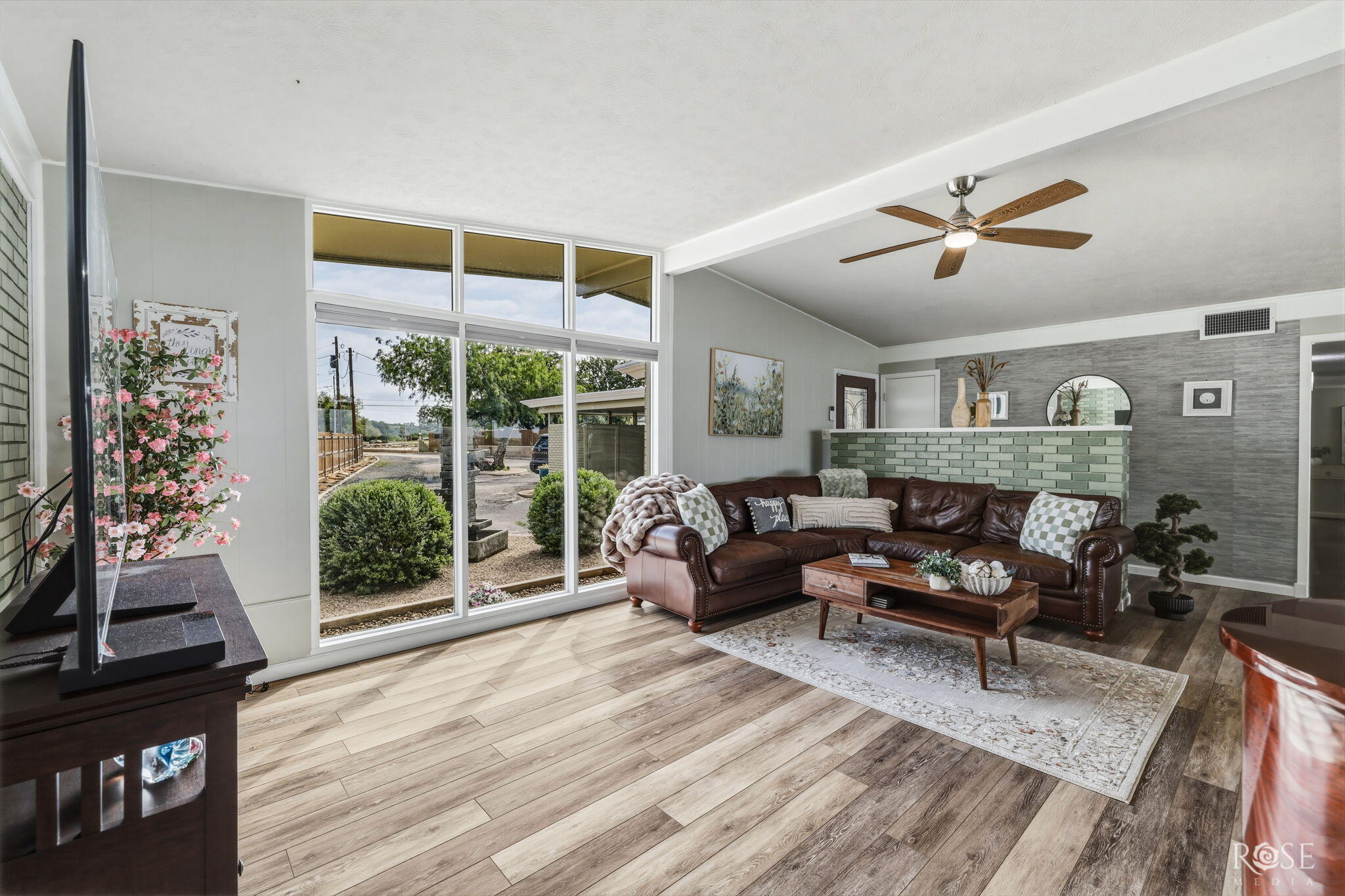 3005 Red Bluff Circle Property Photo 10