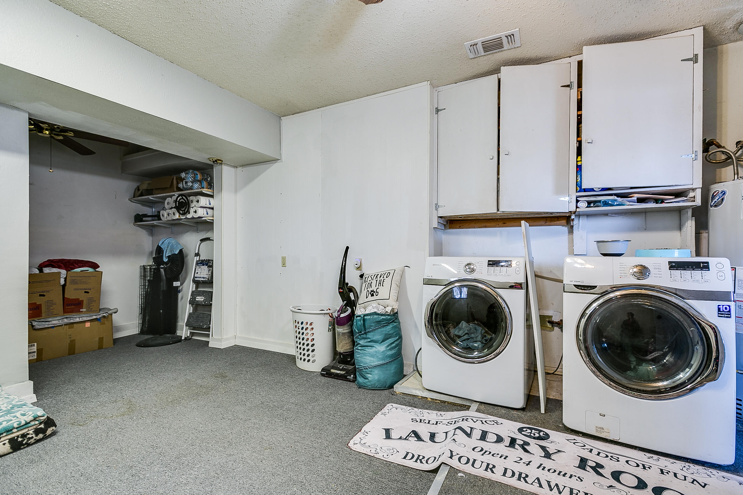 718 E 45th Street Property Photo 23