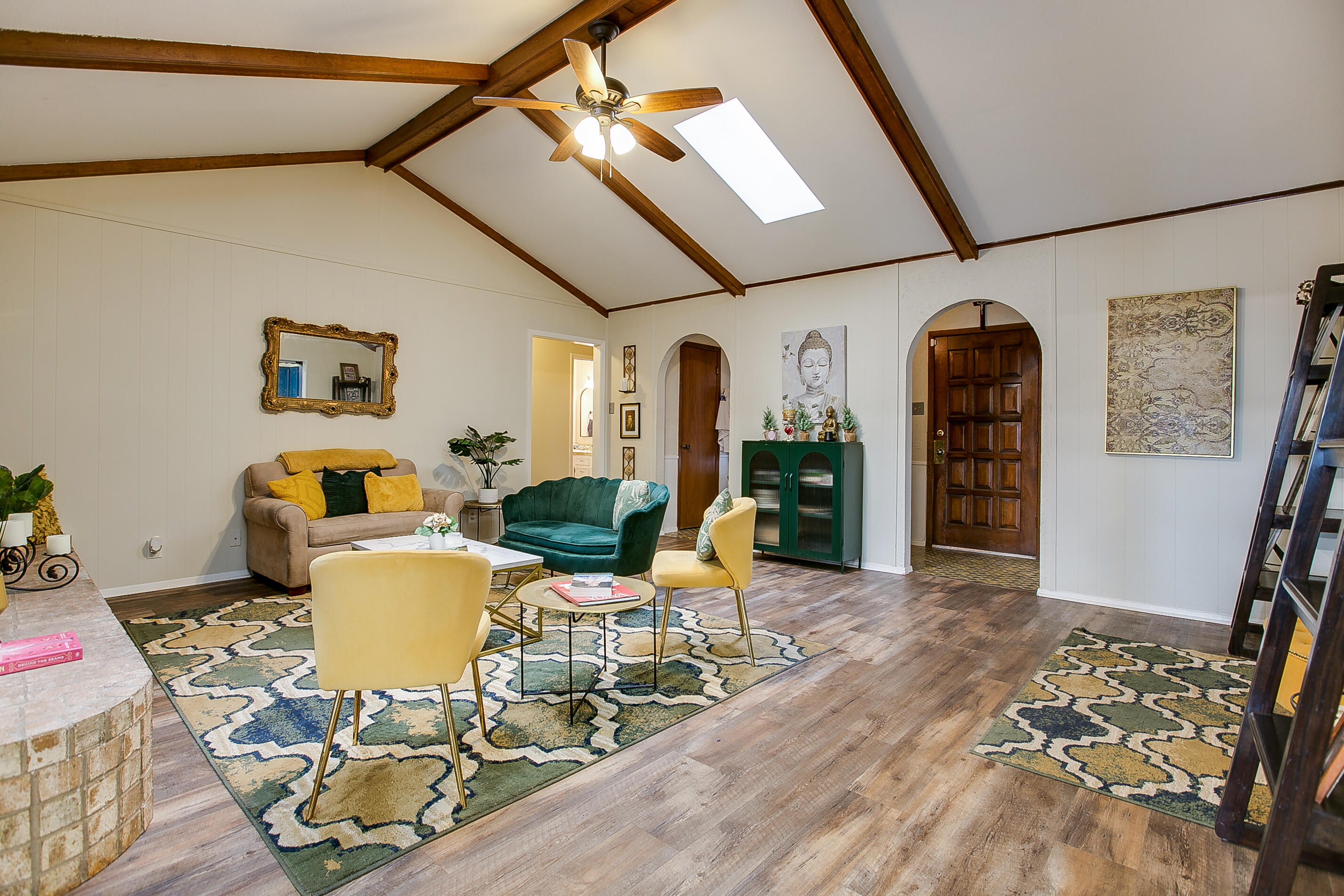 2802 Canyon Creek Drive Property Photo 6
