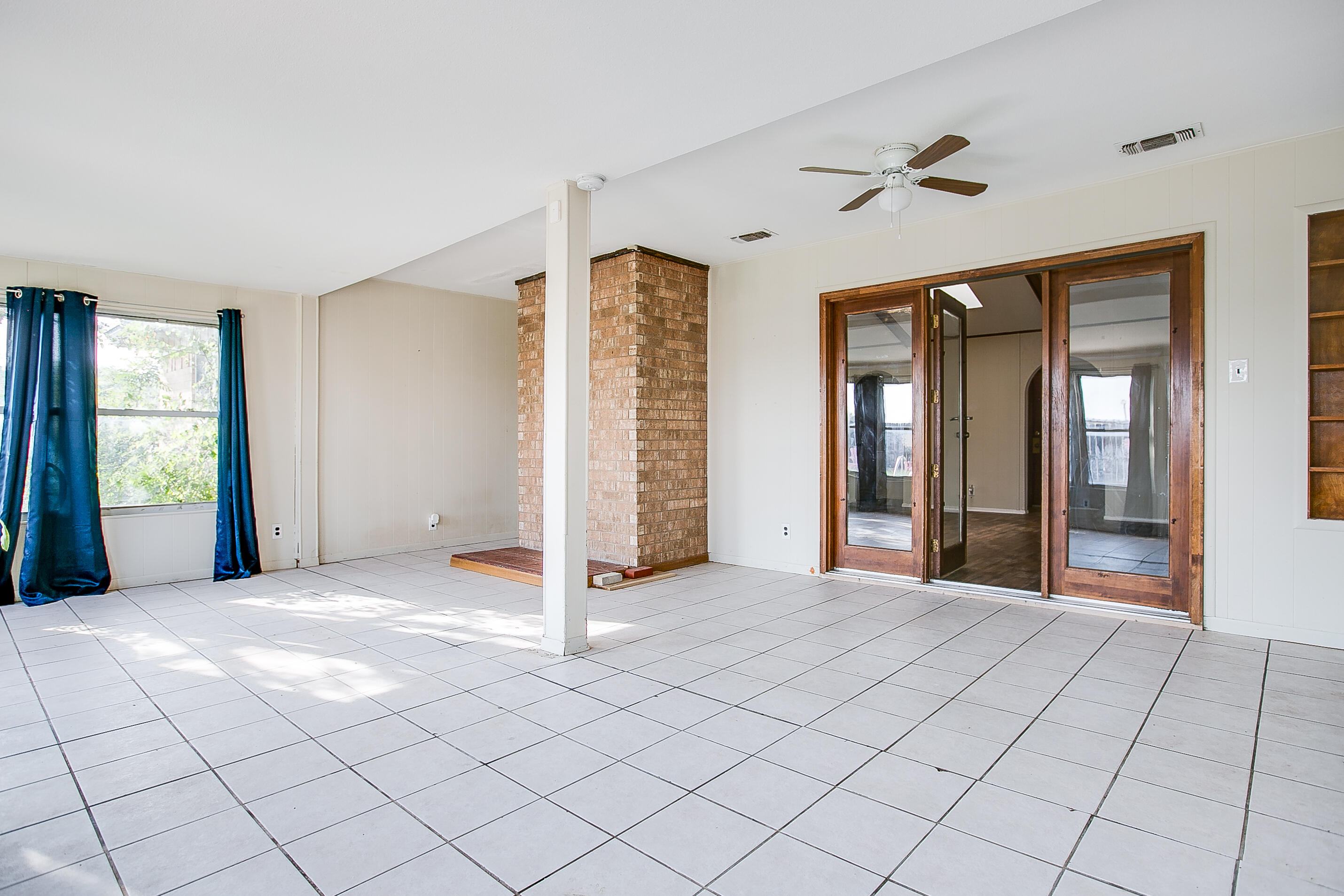 2802 Canyon Creek Drive Property Photo 12