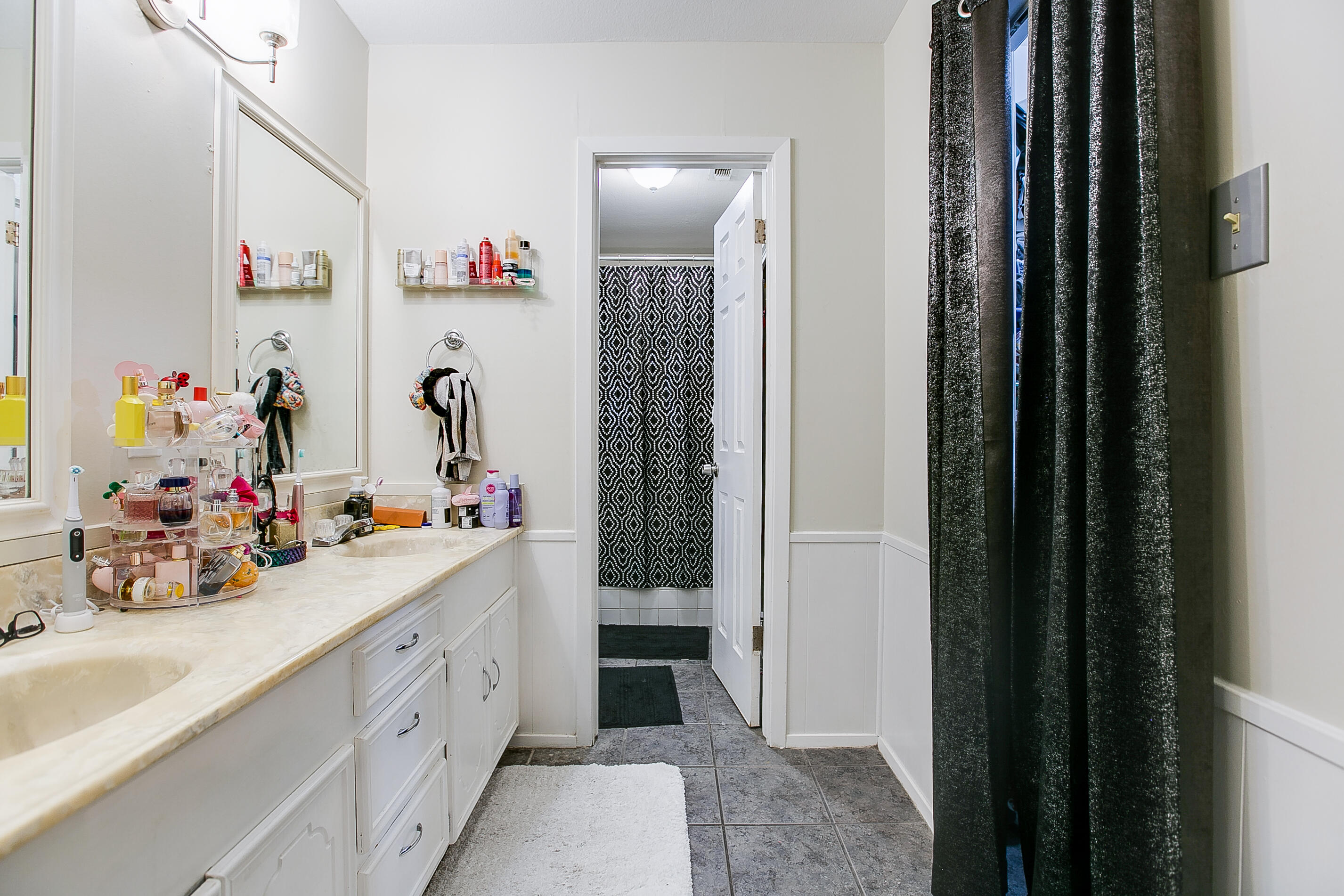 2802 Canyon Creek Drive Property Photo 21