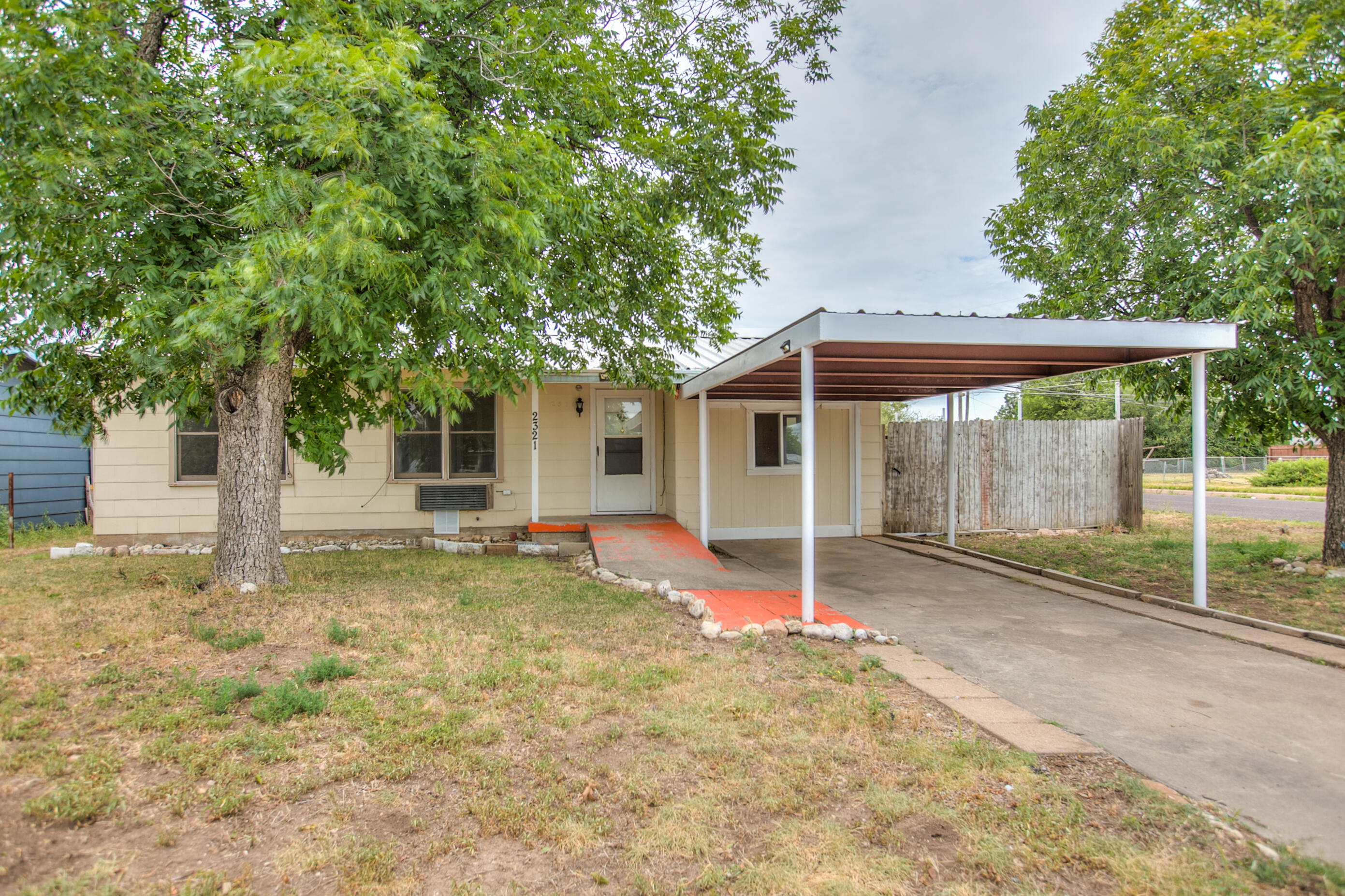 2321 Jomar Street Property Photo 1