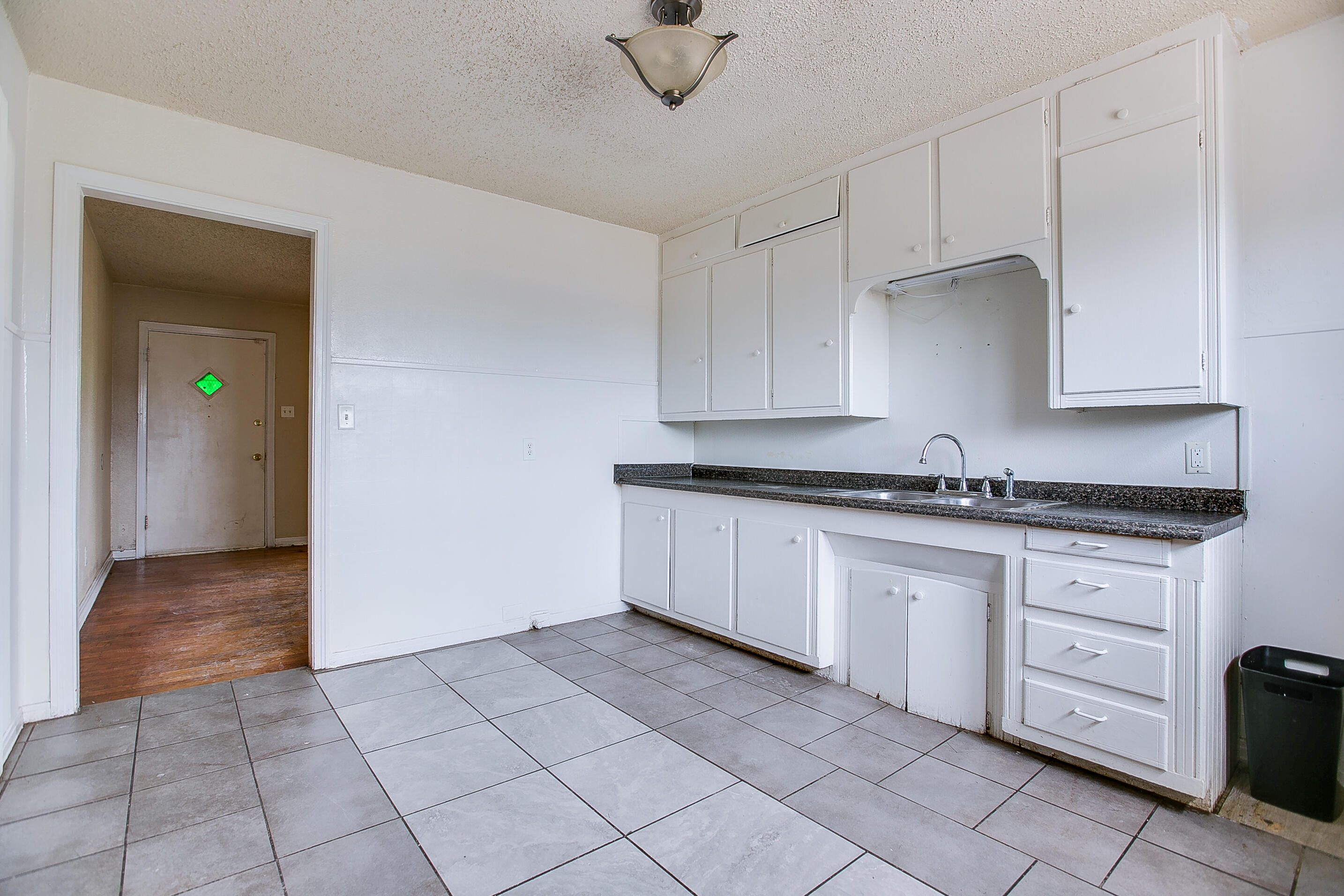 2321 Jomar Street Property Photo 7