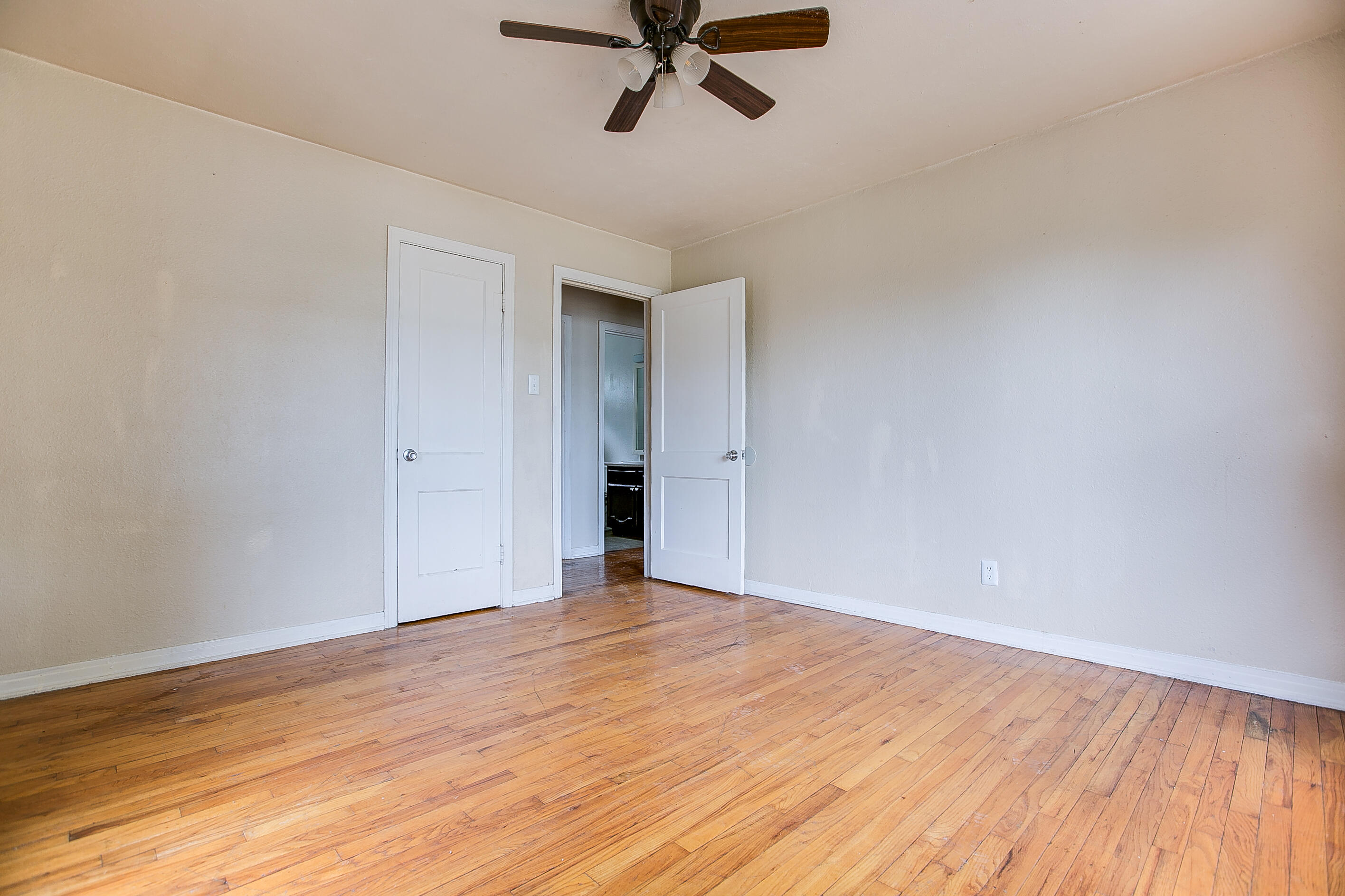 2321 Jomar Street Property Photo 11