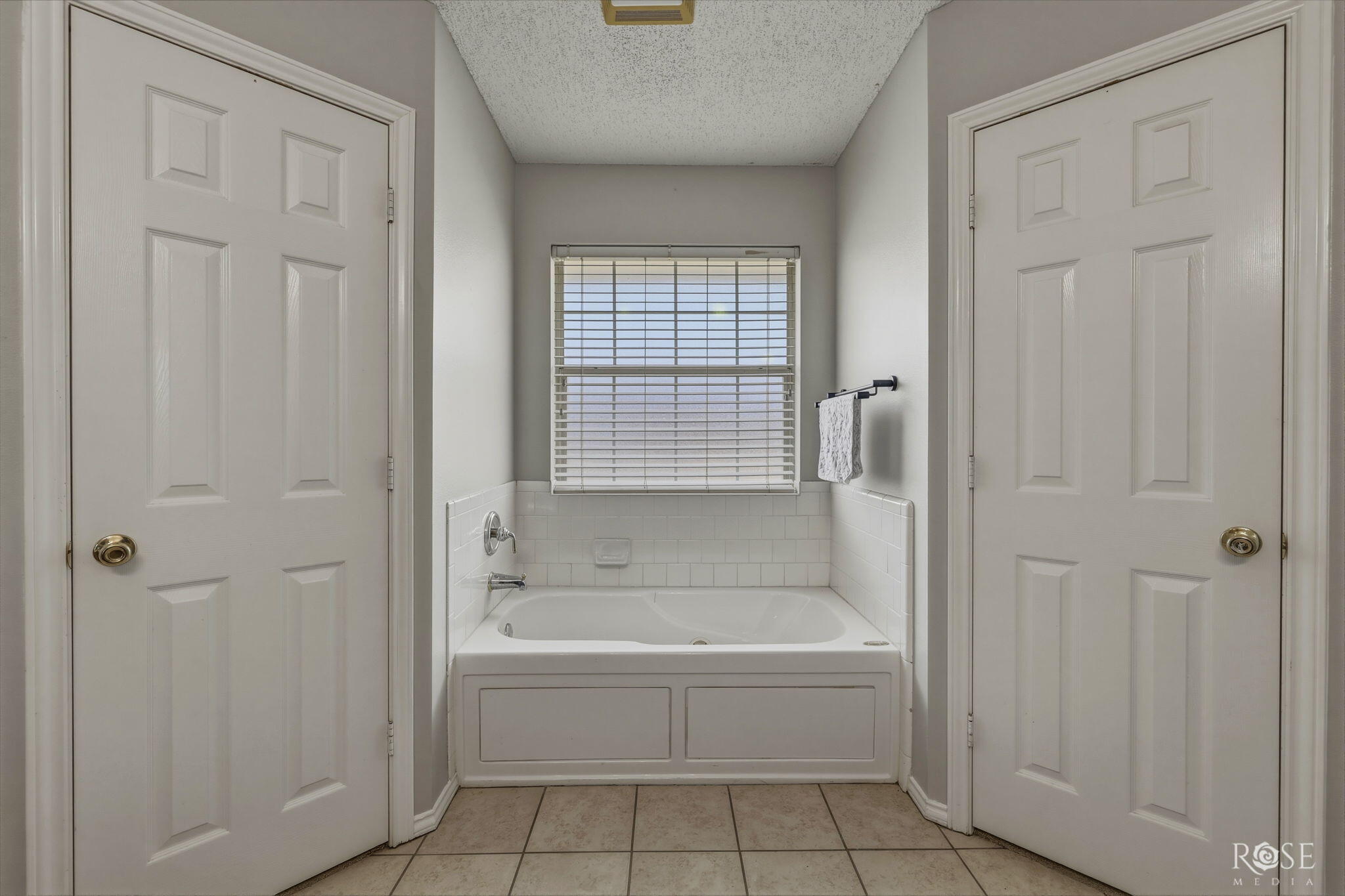 3513 Shadyhill Drive Property Photo 15