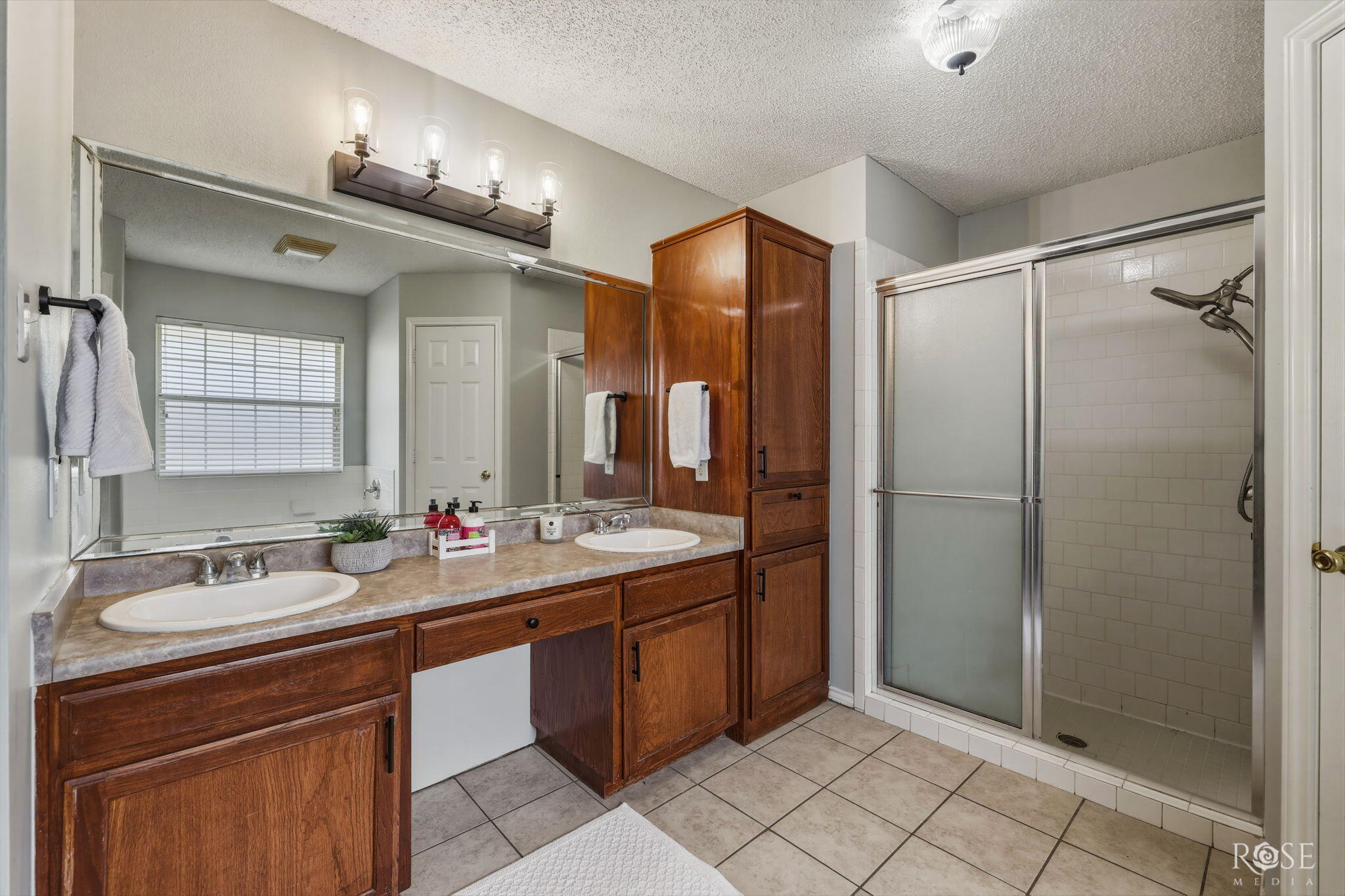 3513 Shadyhill Drive Property Photo 16
