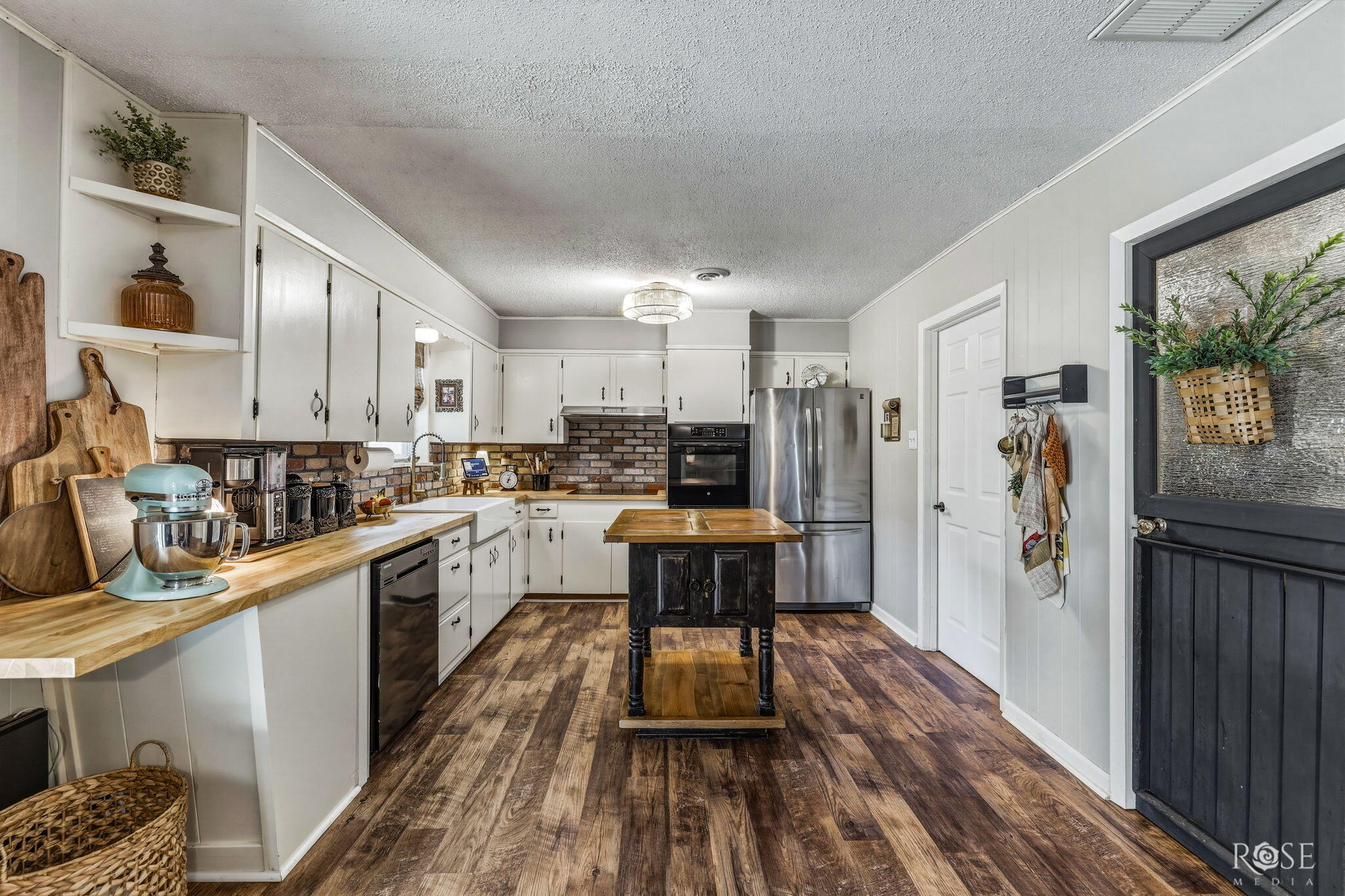 3329 Sac Avenue Property Photo 9