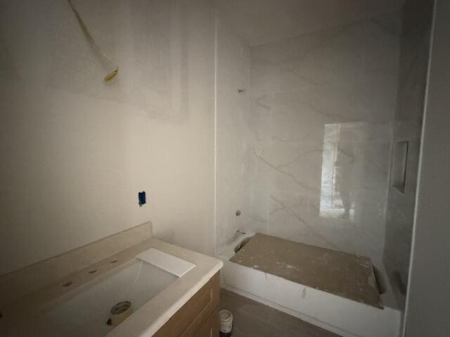 5511 Slayde Street Property Photo 6