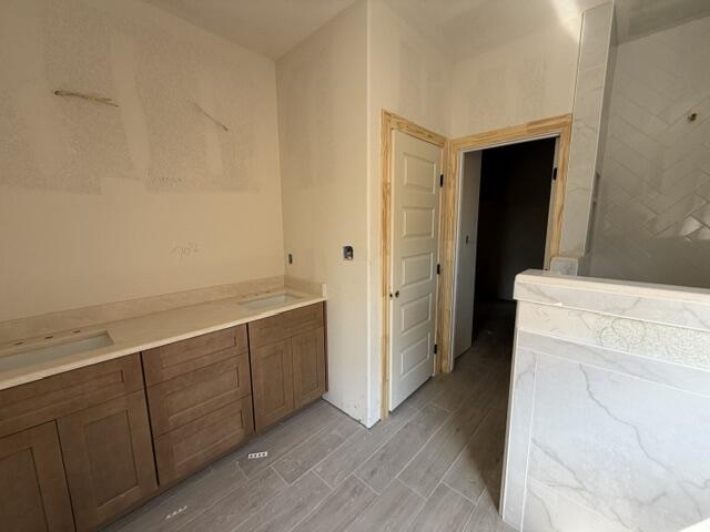 5511 Slayde Street Property Photo 14