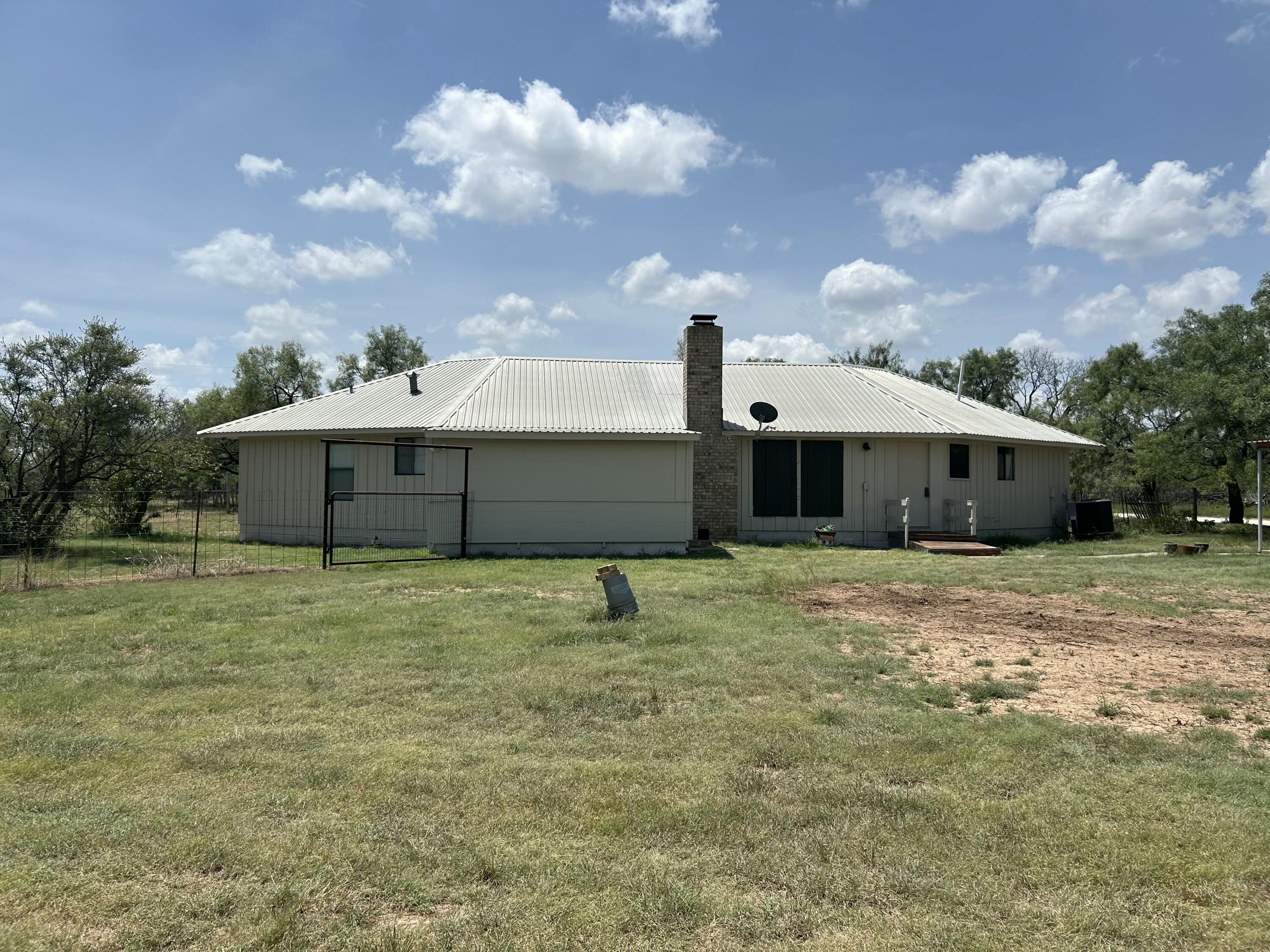 7719 County Road 6002 Property Photo 3