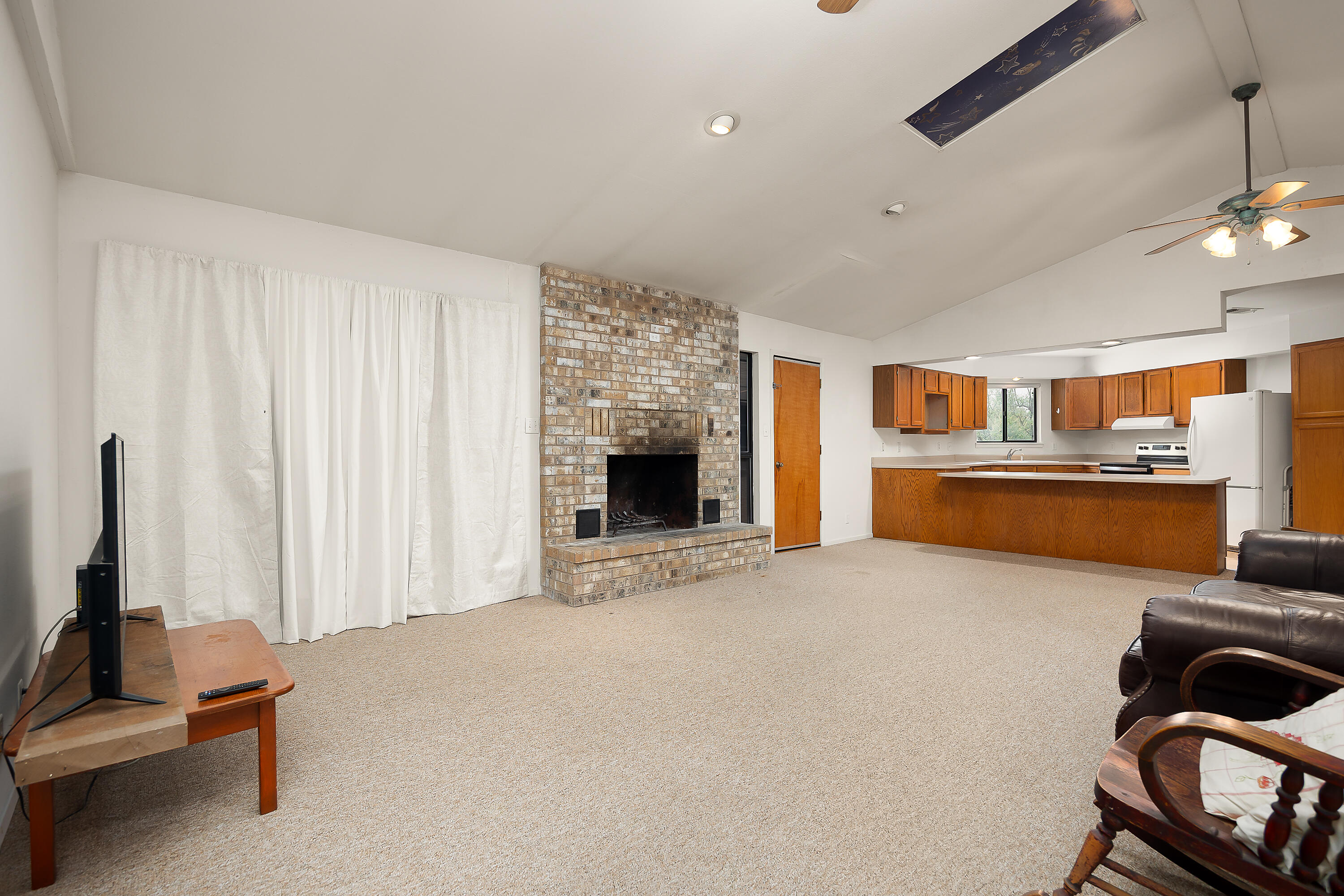 7719 County Road 6002 Property Photo 5