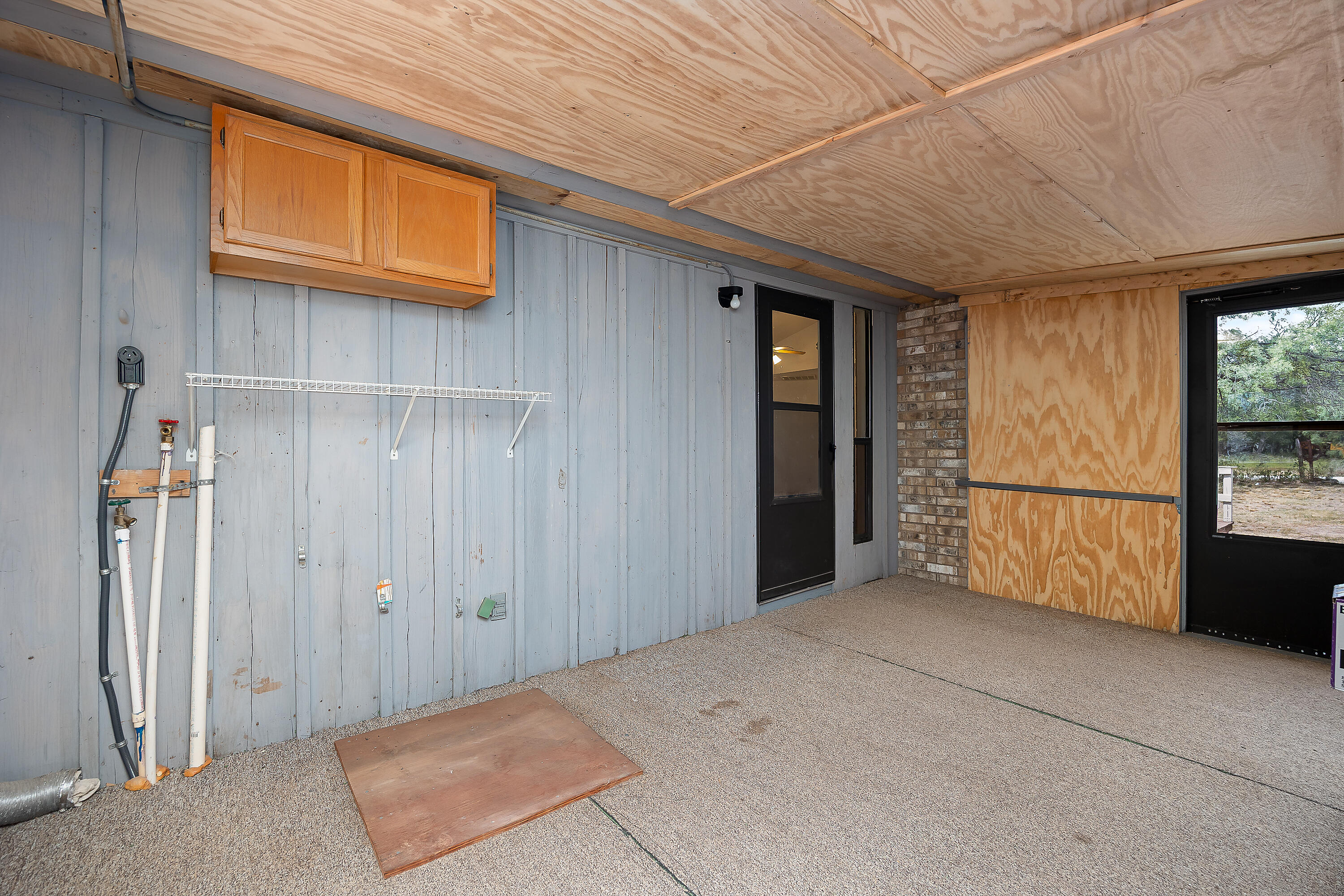 7719 County Road 6002 Property Photo 16