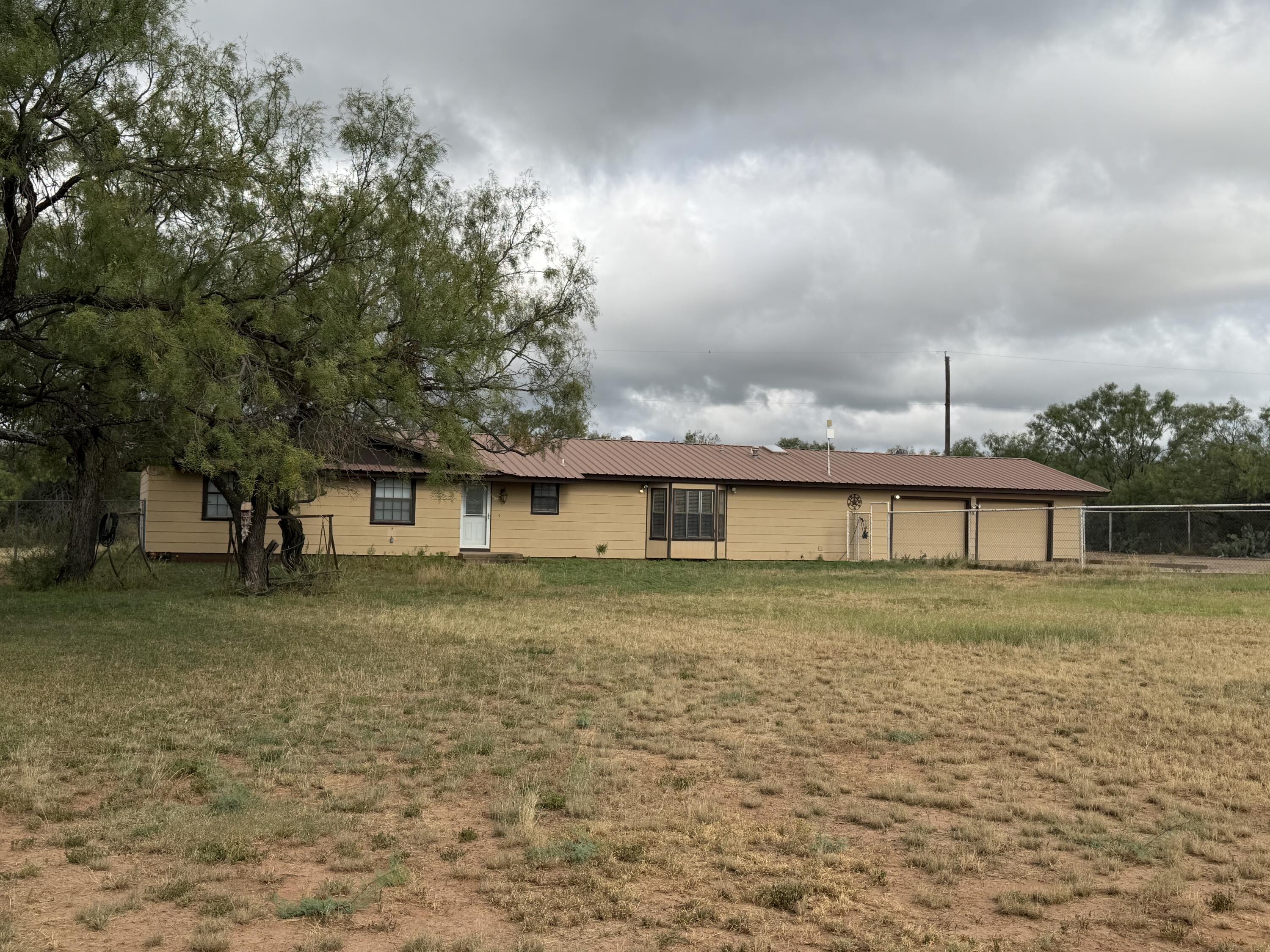 690 Sanco Road Property Photo 2