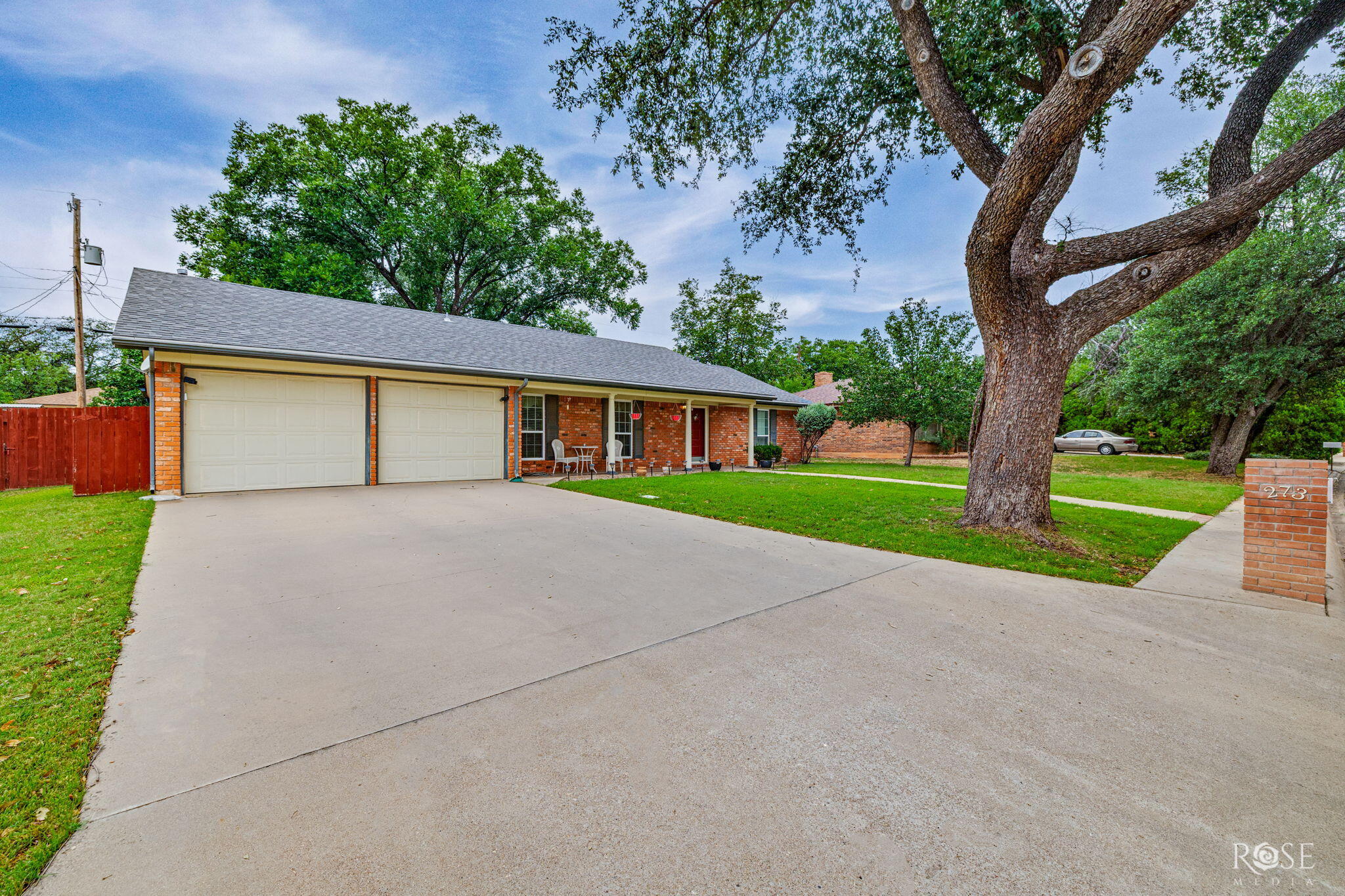 273 Westwood Drive Property Photo 4