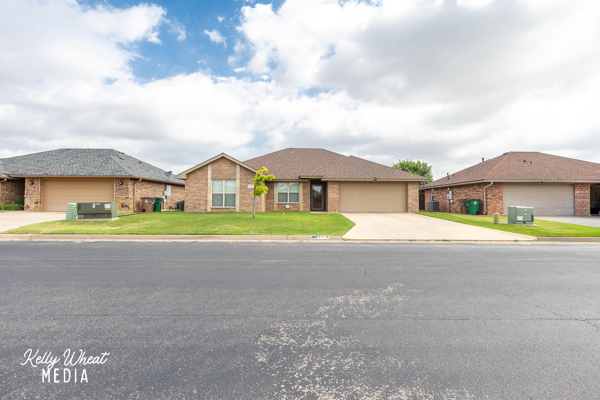 5710 Willeke Drive Property Photo 1