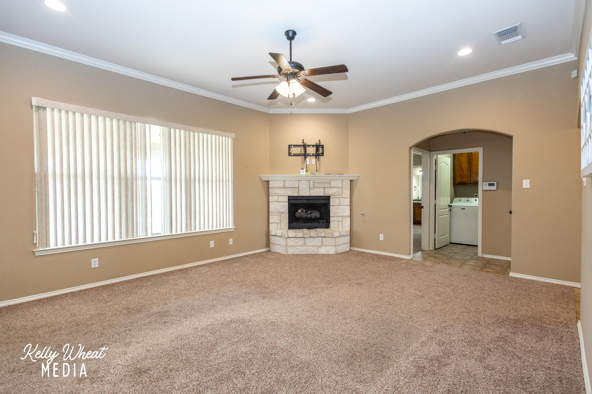 5710 Willeke Drive Property Photo 6