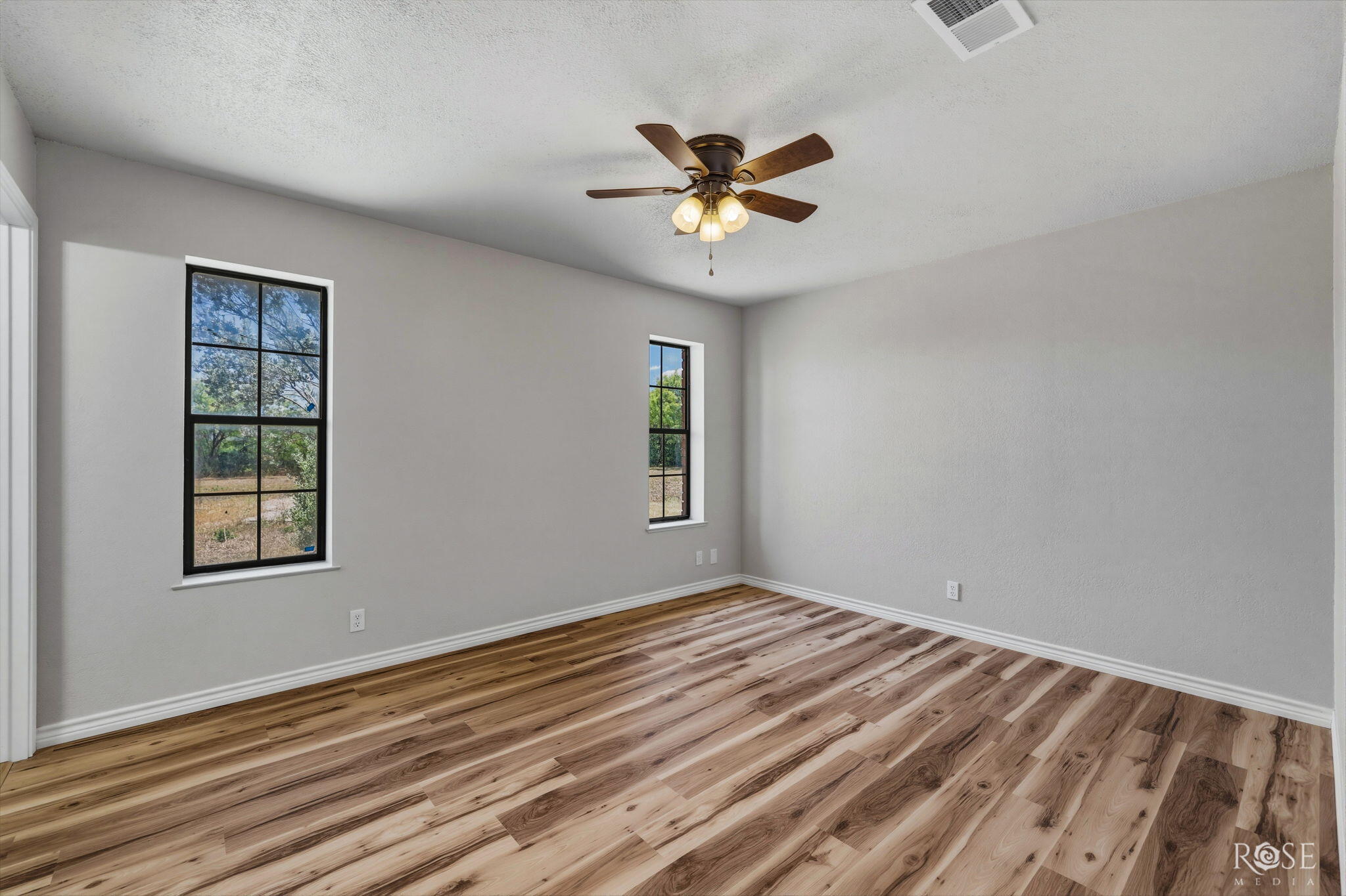 207 Bluegrass Drive Property Photo 18