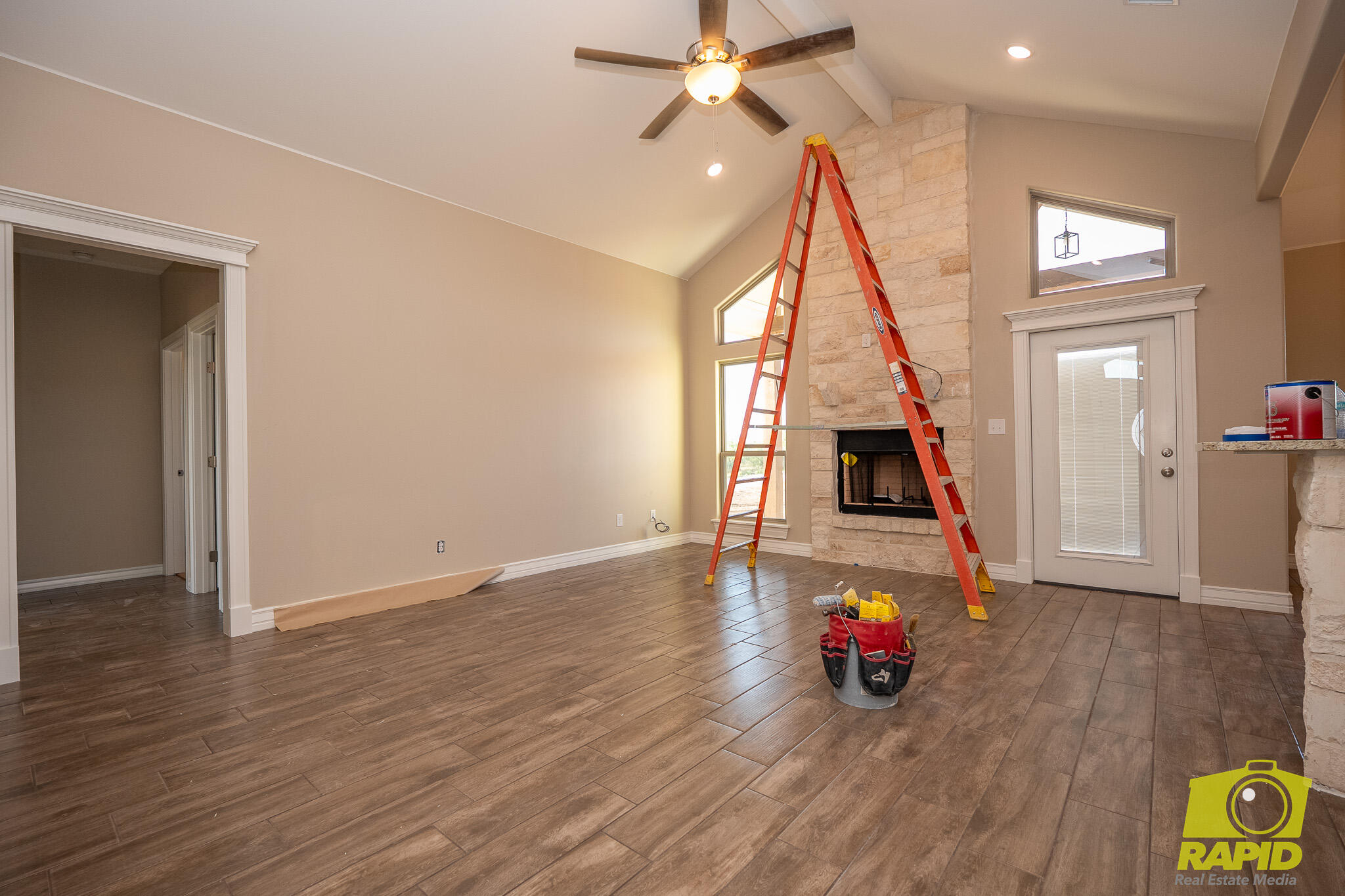 9723 Jaguar Trail Property Photo 2