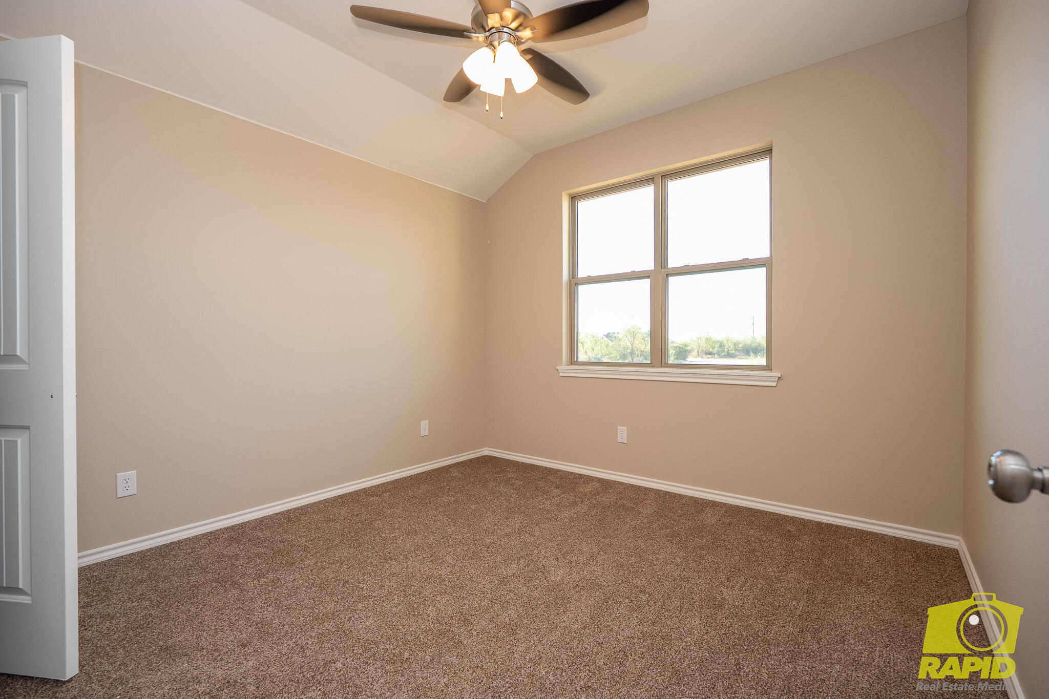 9723 Jaguar Trail Property Photo 10