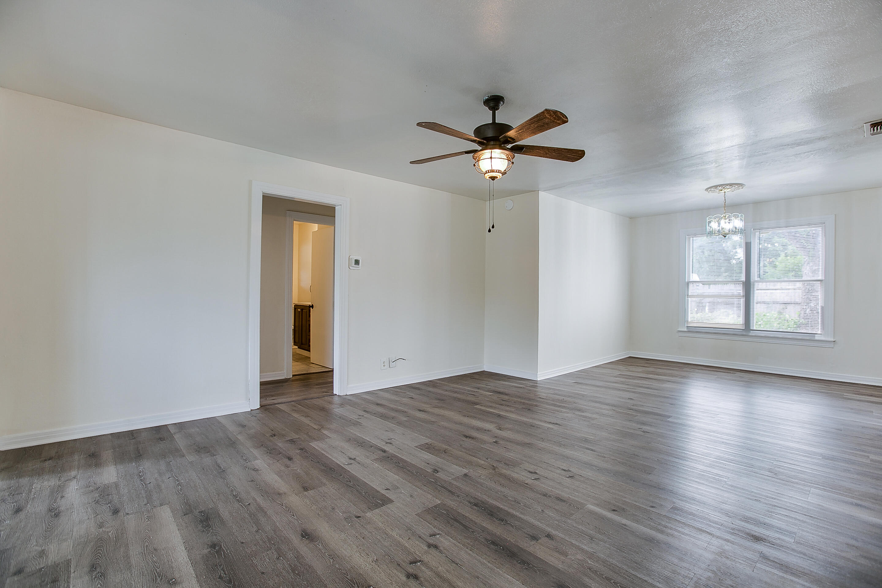 1921 W Avenue J Property Photo 7
