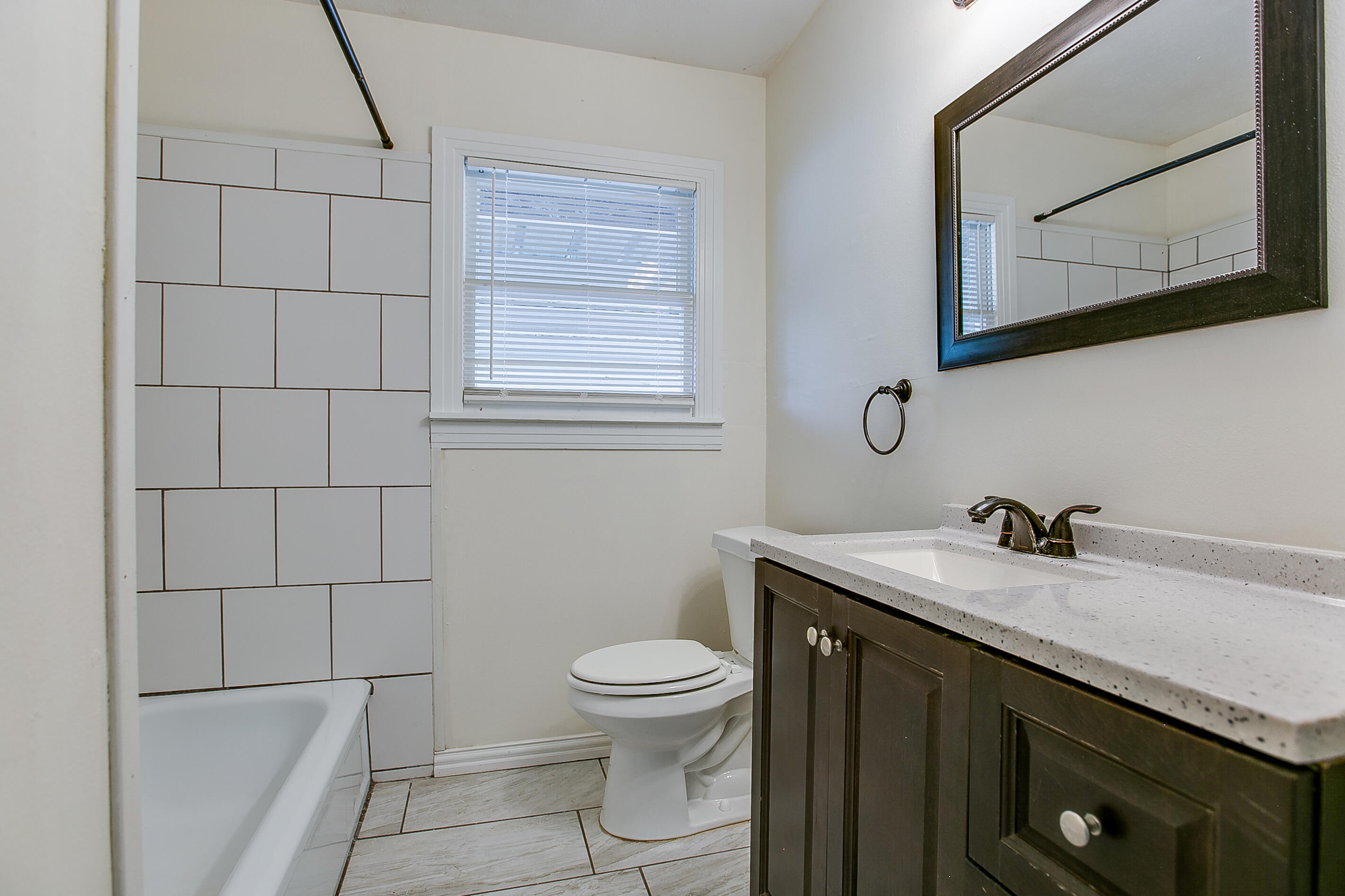 1921 W Avenue J Property Photo 17