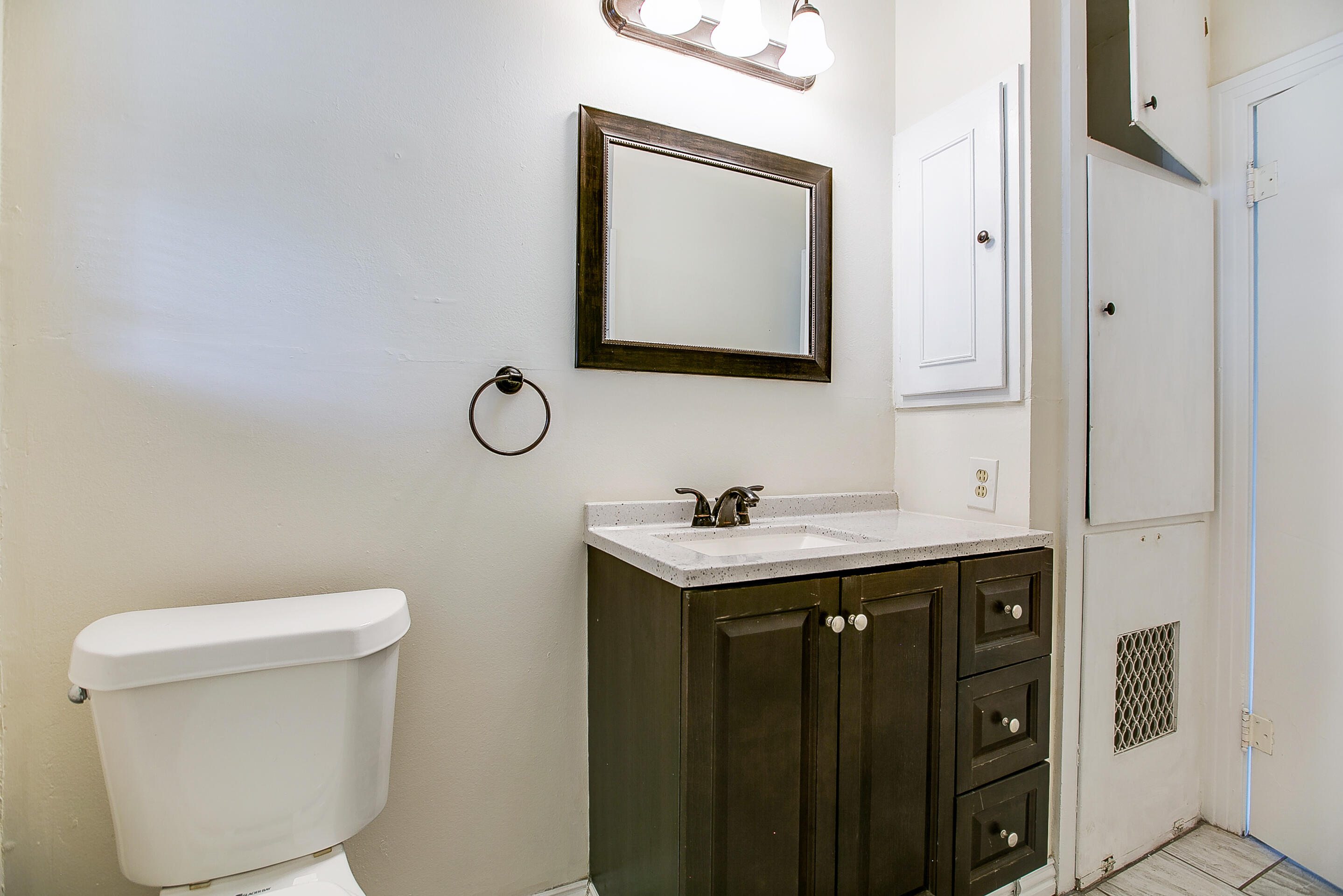 1921 W Avenue J Property Photo 18