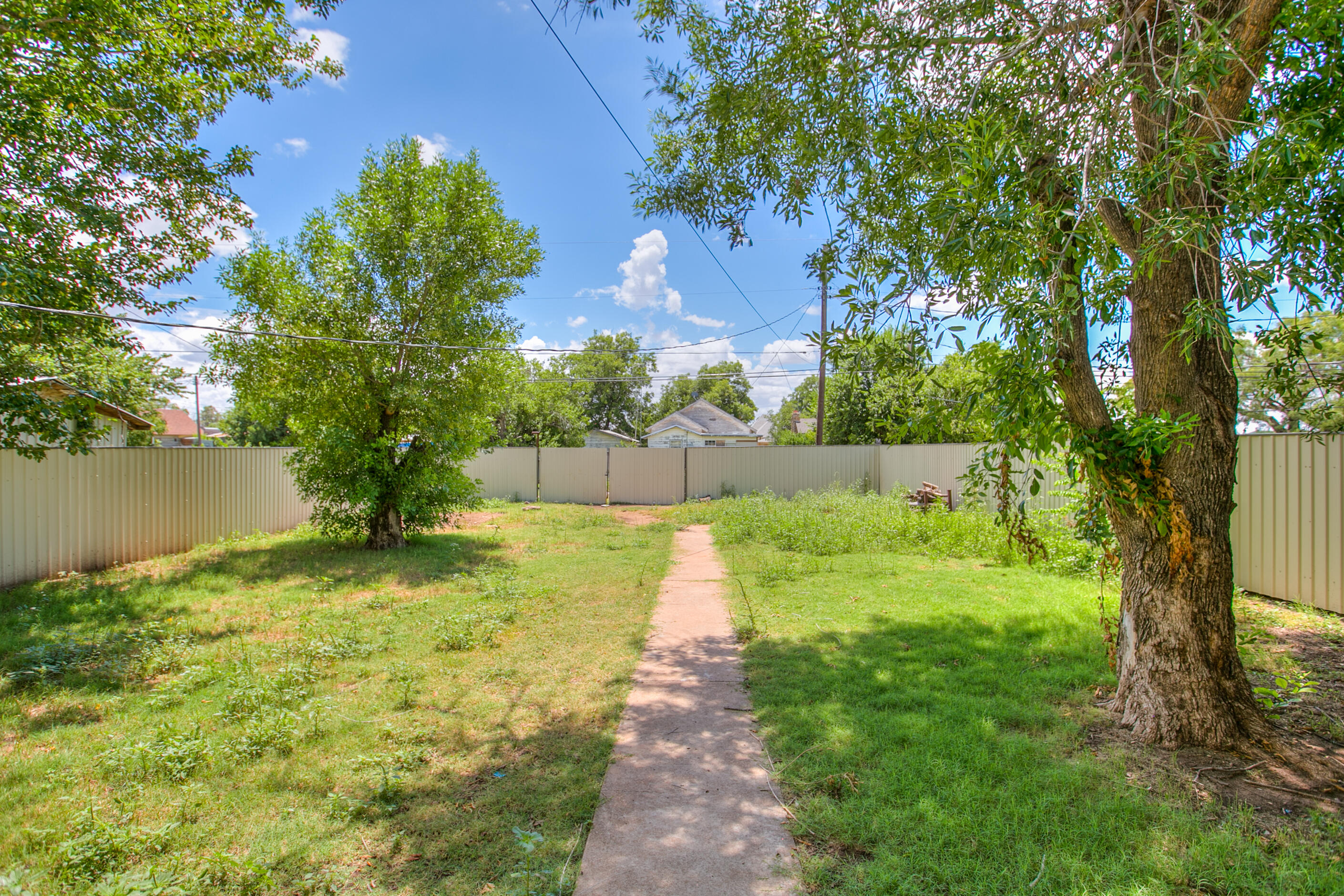 807 N 9th Street Property Photo 2