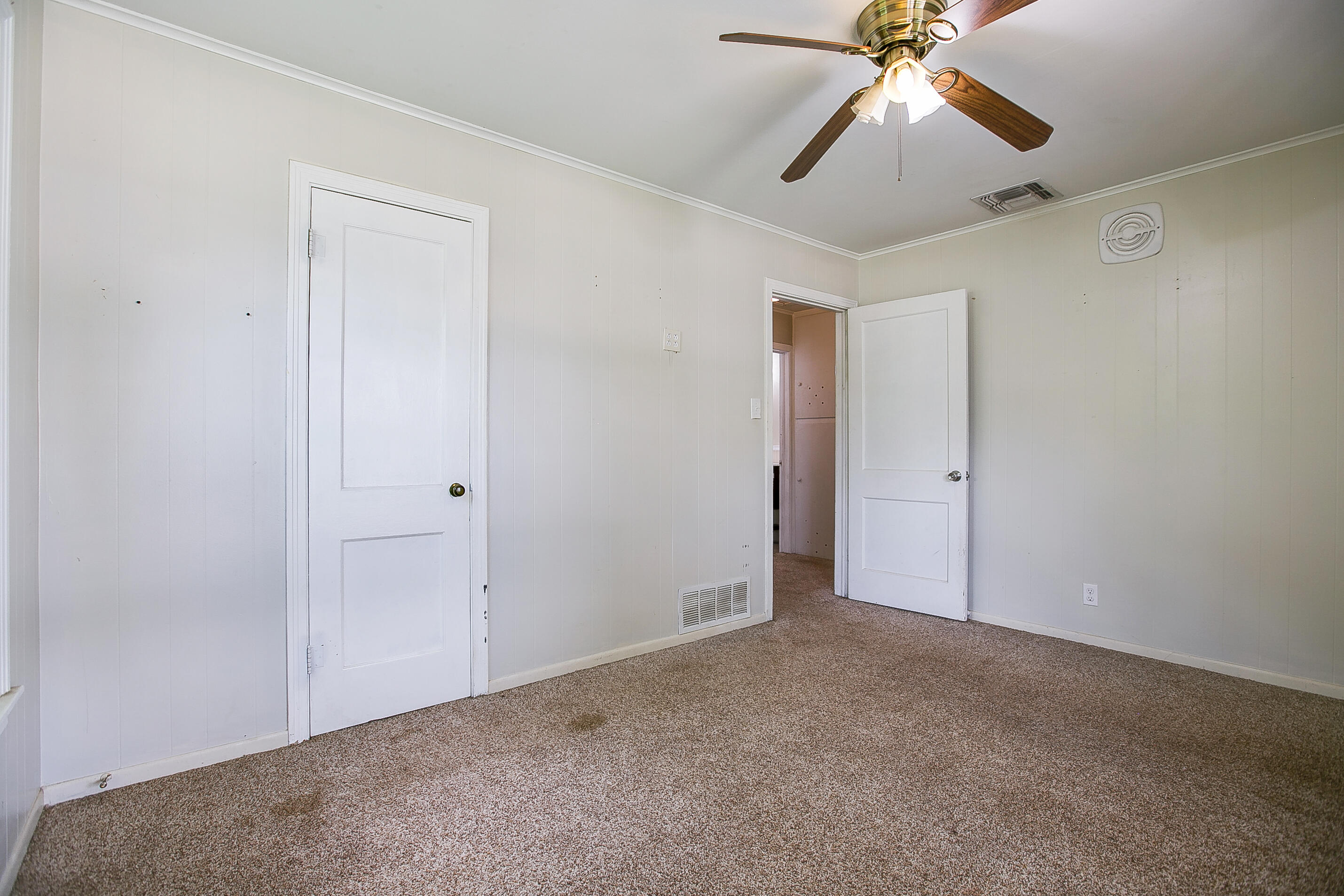 807 N 9th Street Property Photo 4