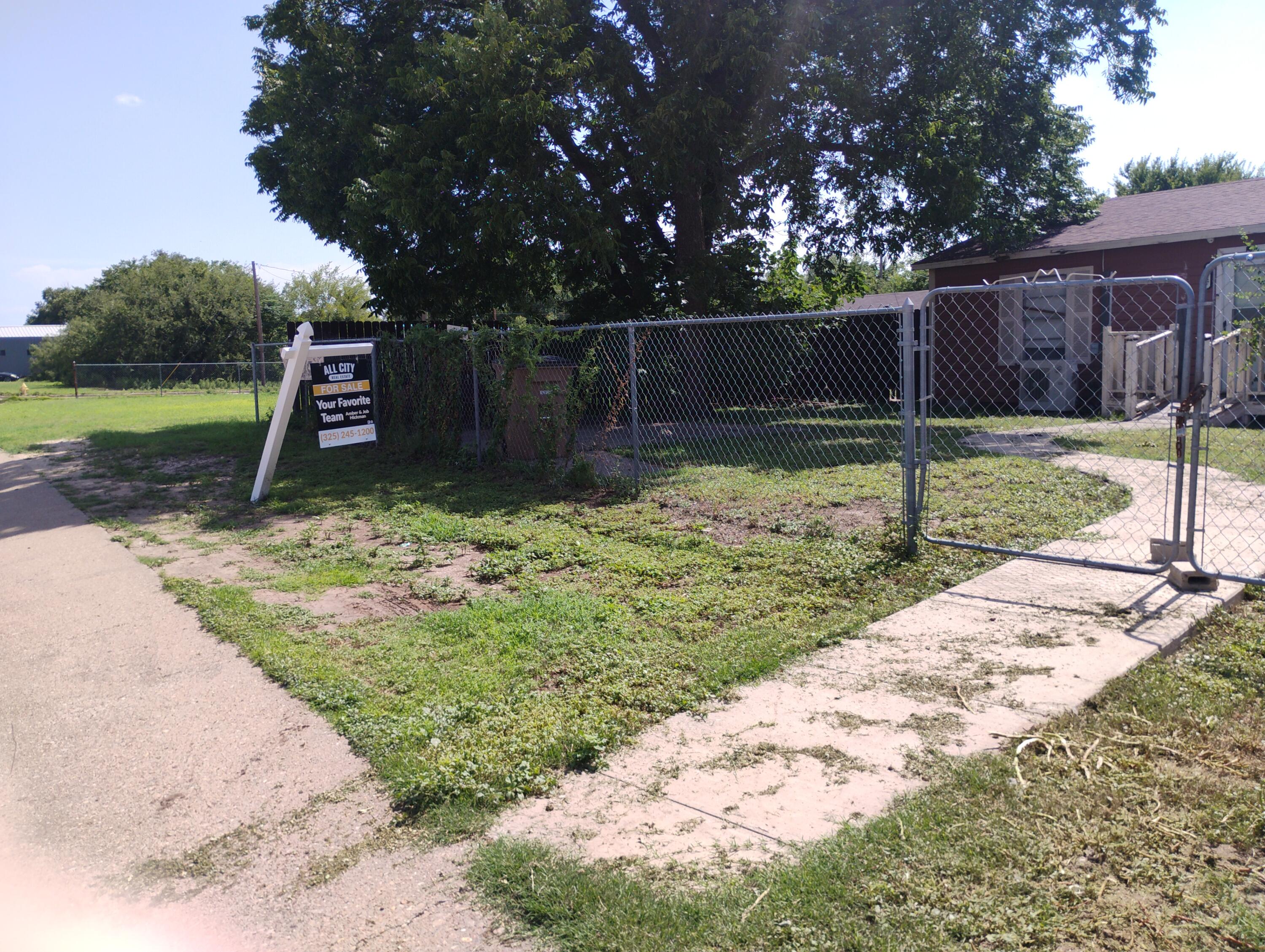 8 W W Avenue P Property Photo 2