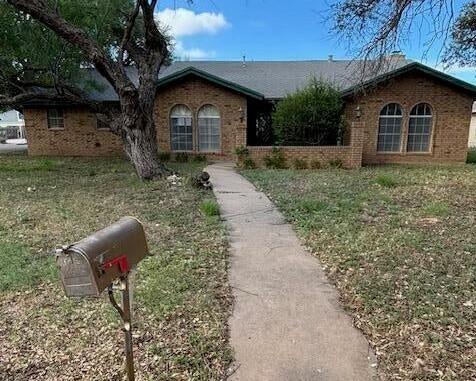 2901 Briargrove Lane Property Photo 1